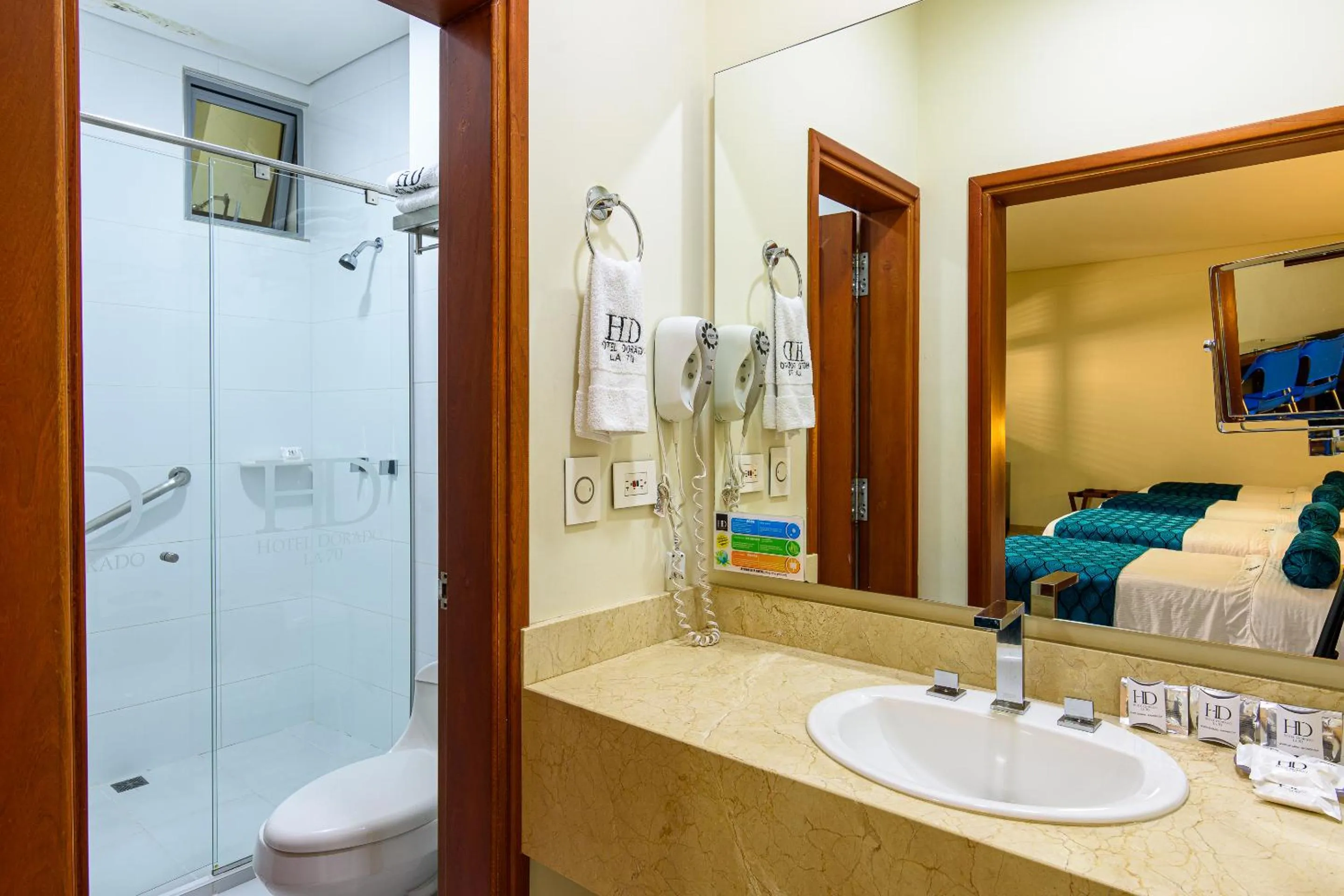 Toilet in Hotel Dorado La 70