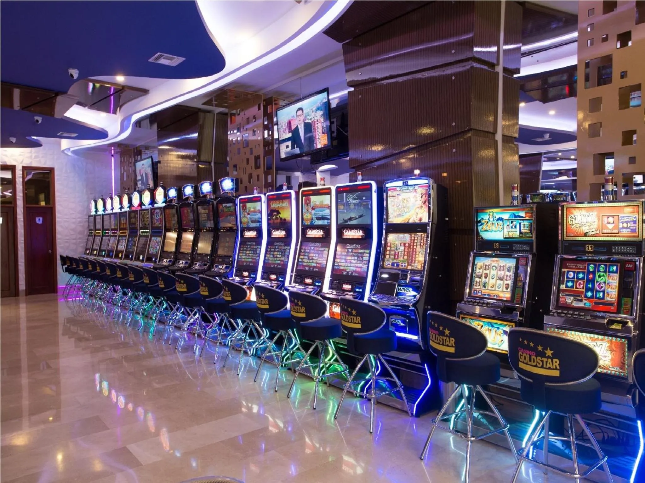 Game Room in Hotel Dorado La 70