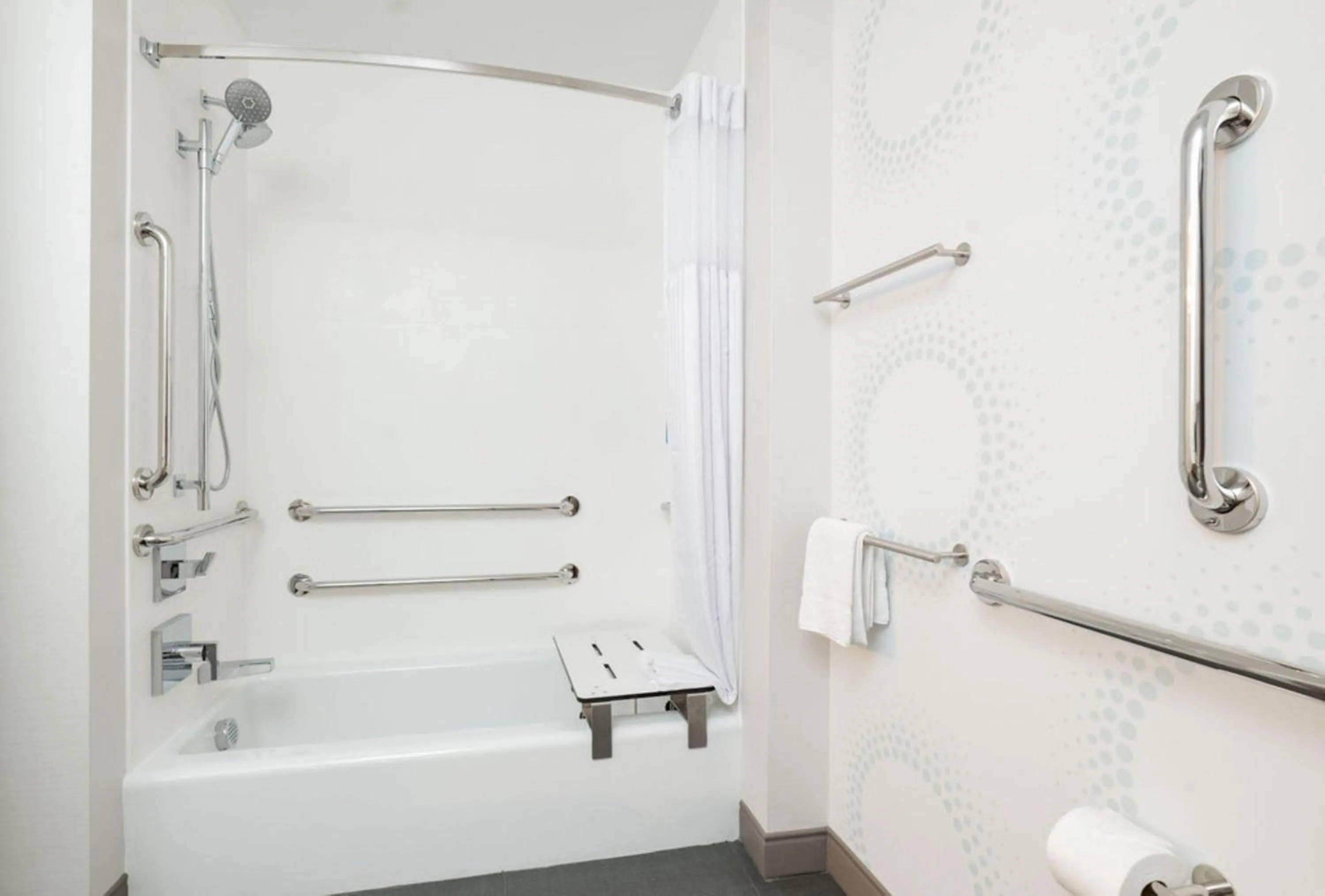 Bathroom in Tru By Hilton Grimes Des Moines