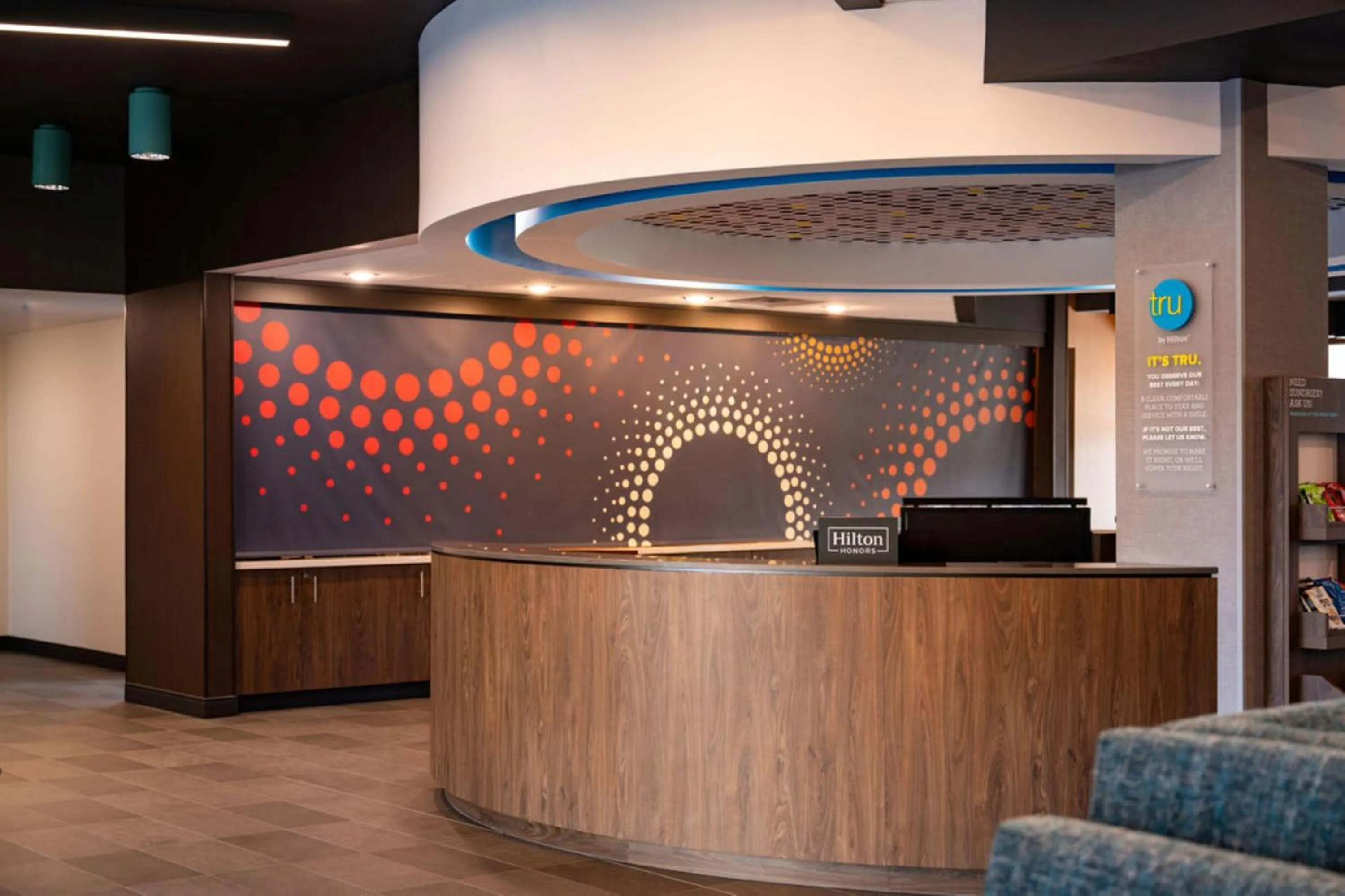 Lobby or reception in Tru By Hilton Grimes Des Moines