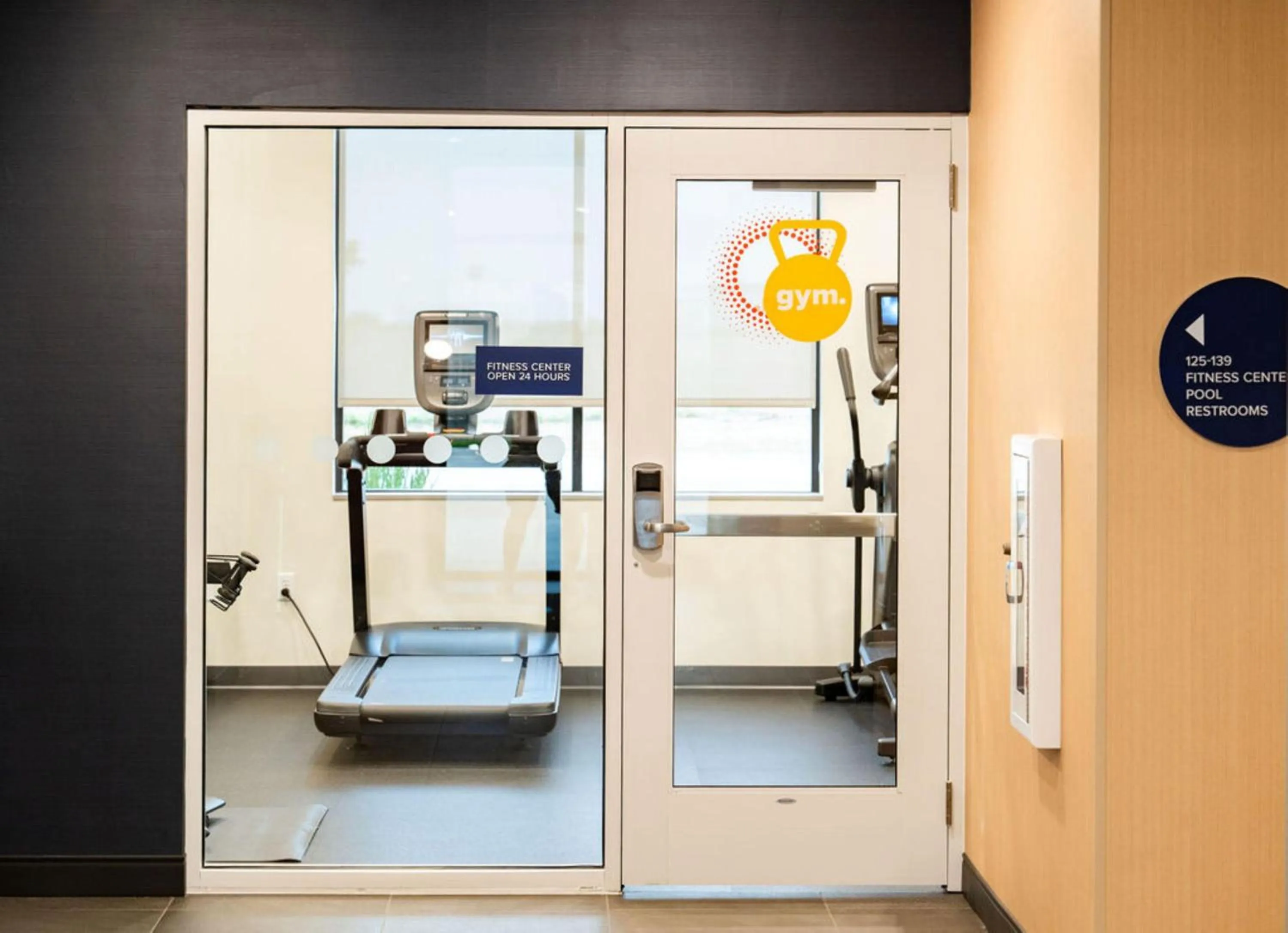 Fitness centre/facilities in Tru By Hilton Grimes Des Moines