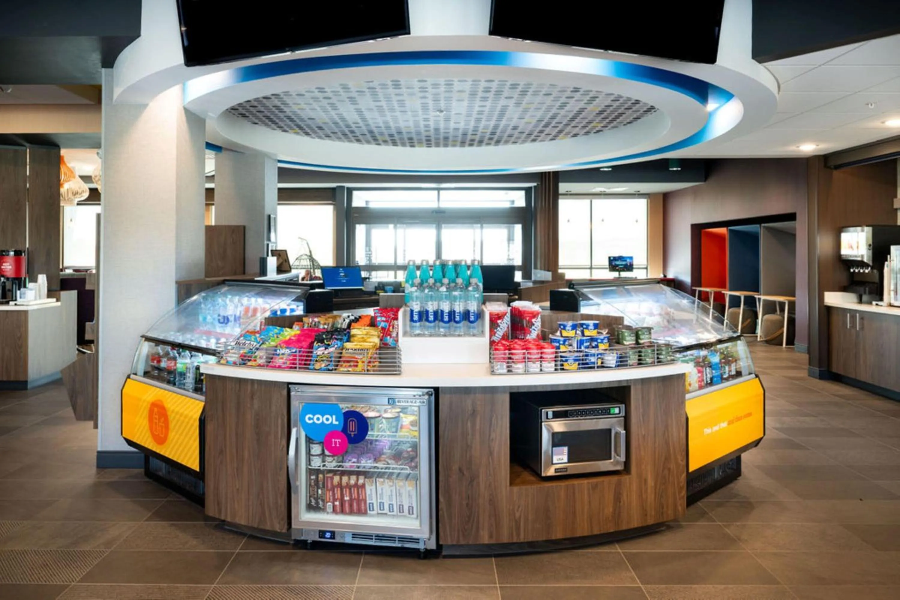 Restaurant/places to eat in Tru By Hilton Grimes Des Moines