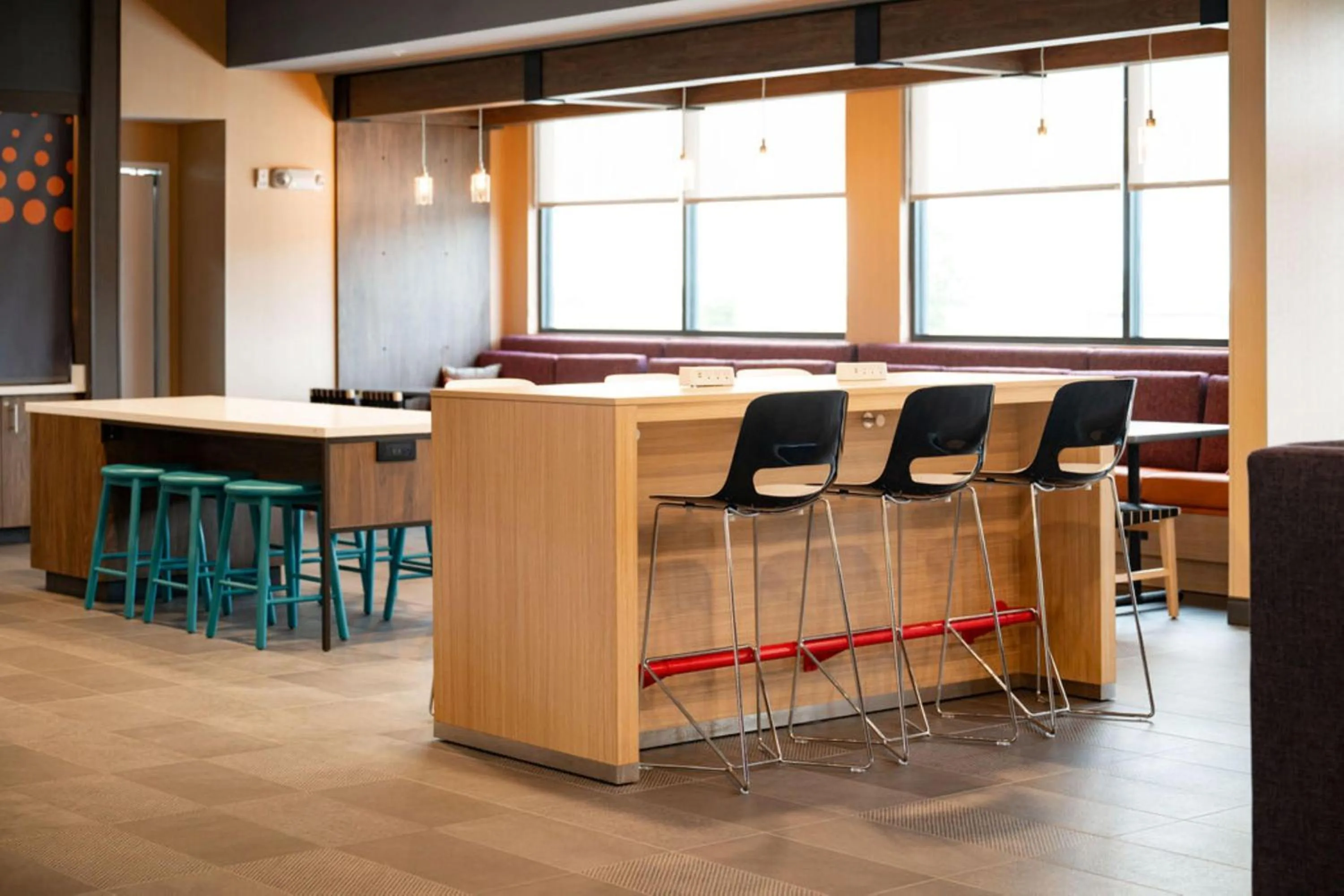 Lobby or reception in Tru By Hilton Grimes Des Moines