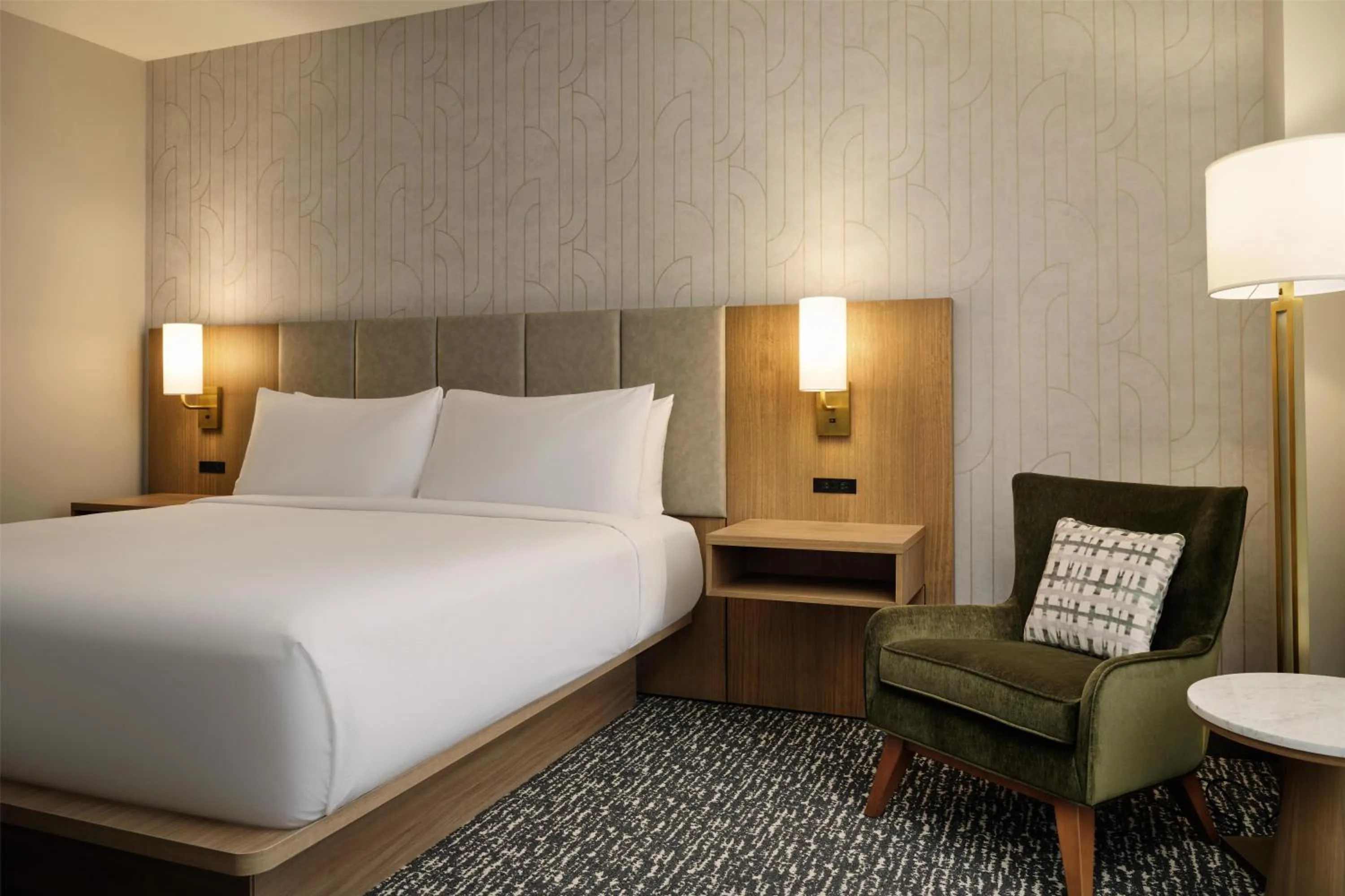 Bed in Doubletree By Hilton Greenville Airport