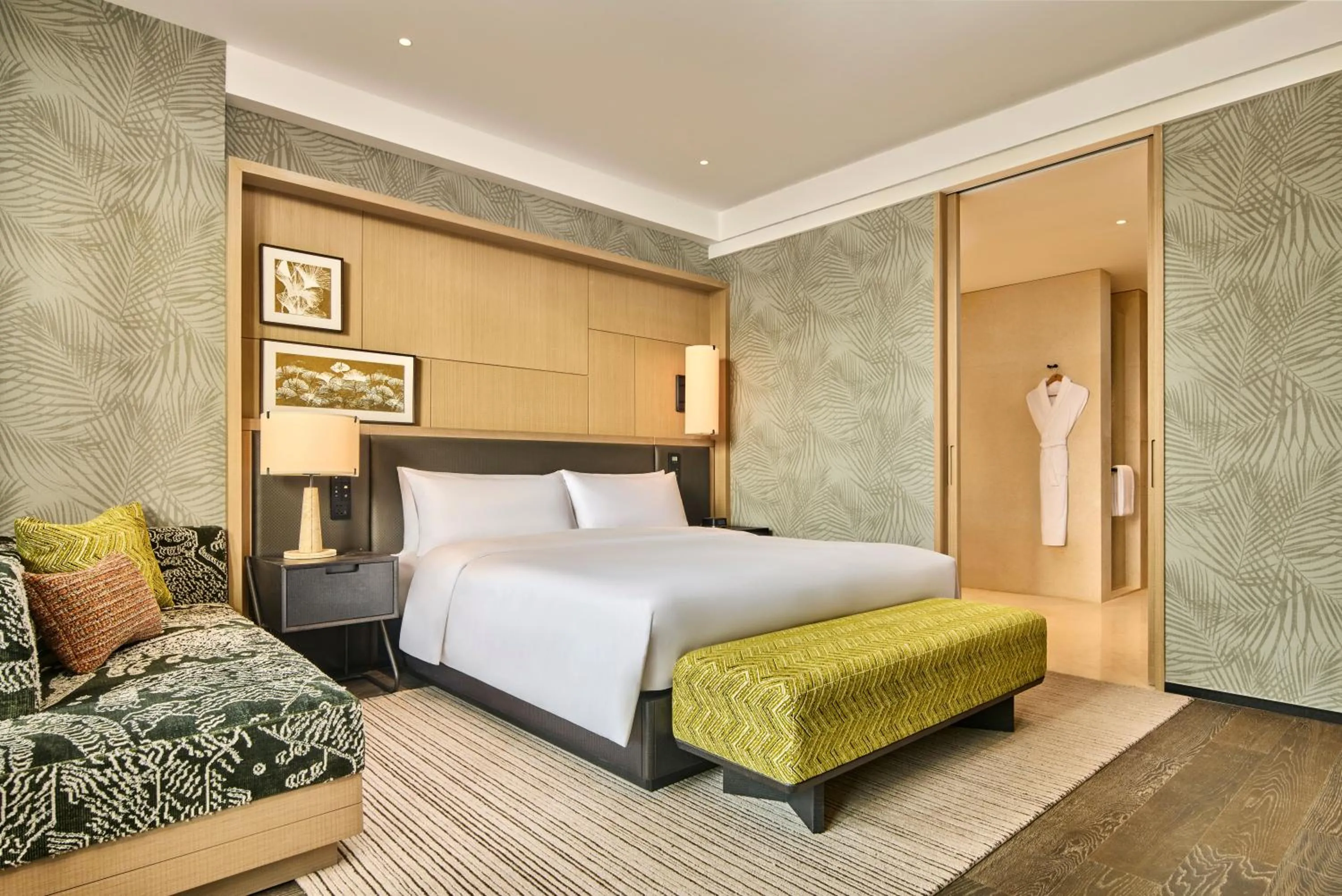 Bedroom, Bed in Shu Hua Hotel Tianmu Mountain, Curio Collection By Hilton