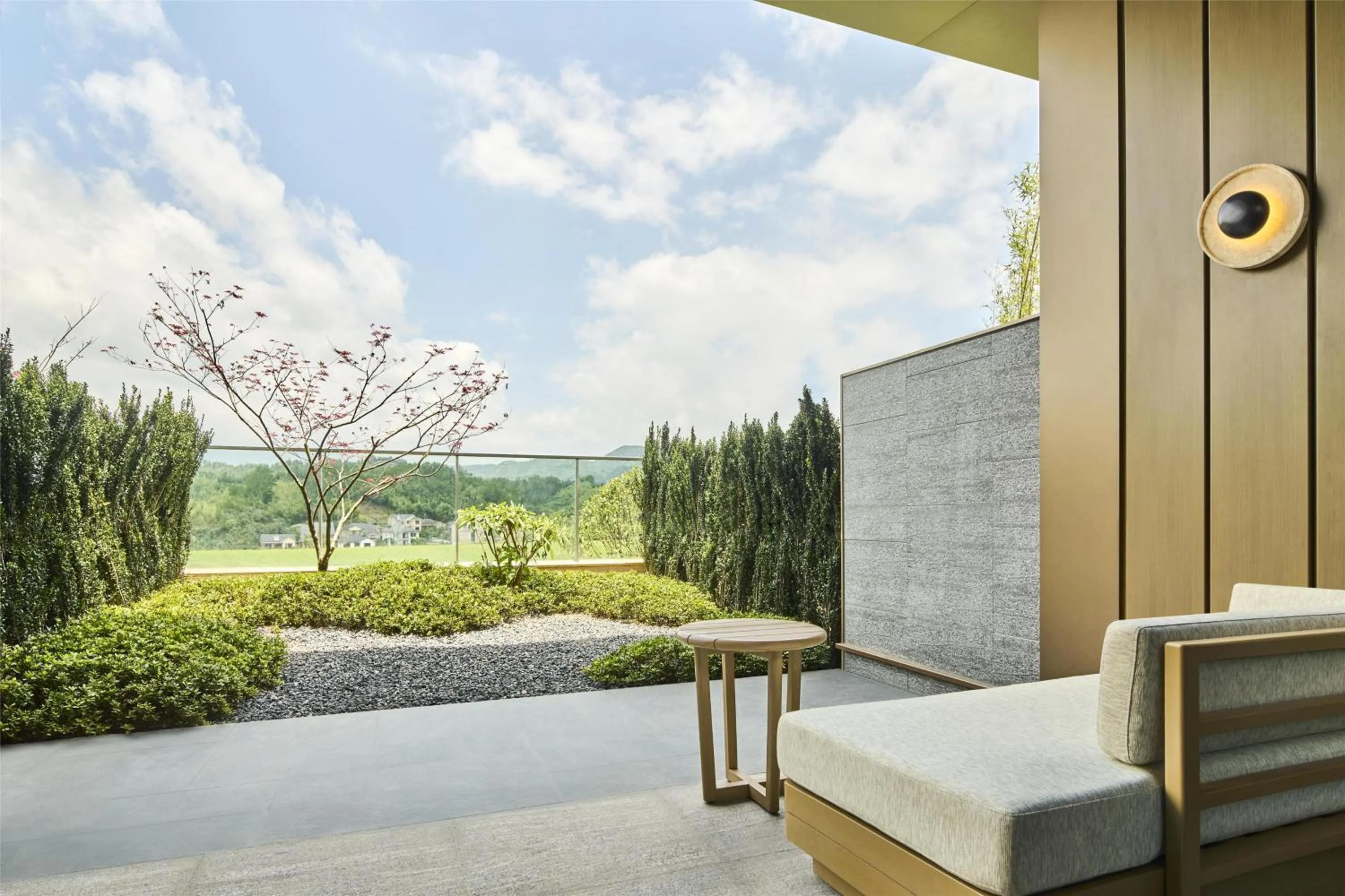 Photo of the whole room in Shu Hua Hotel Tianmu Mountain, Curio Collection By Hilton