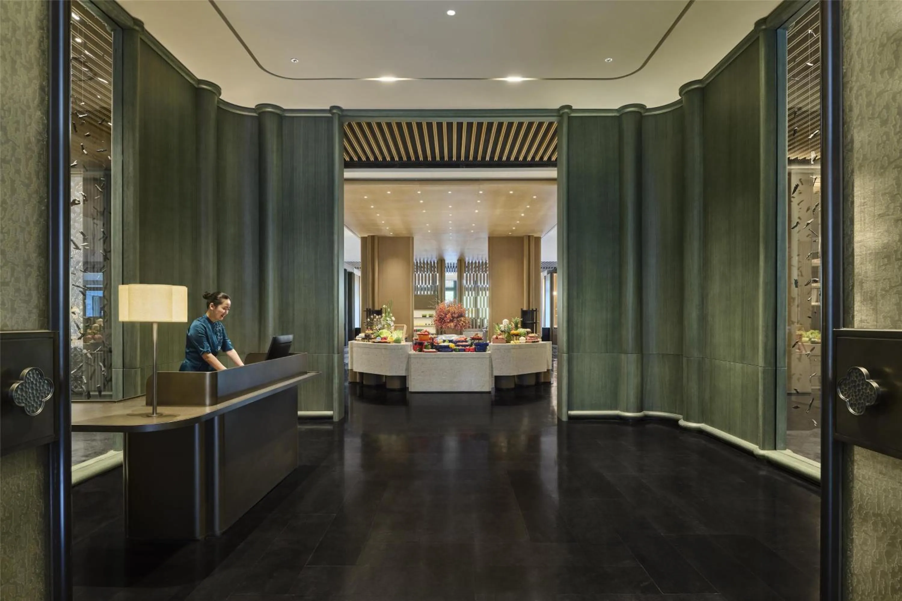 Restaurant/places to eat in Shu Hua Hotel Tianmu Mountain, Curio Collection By Hilton