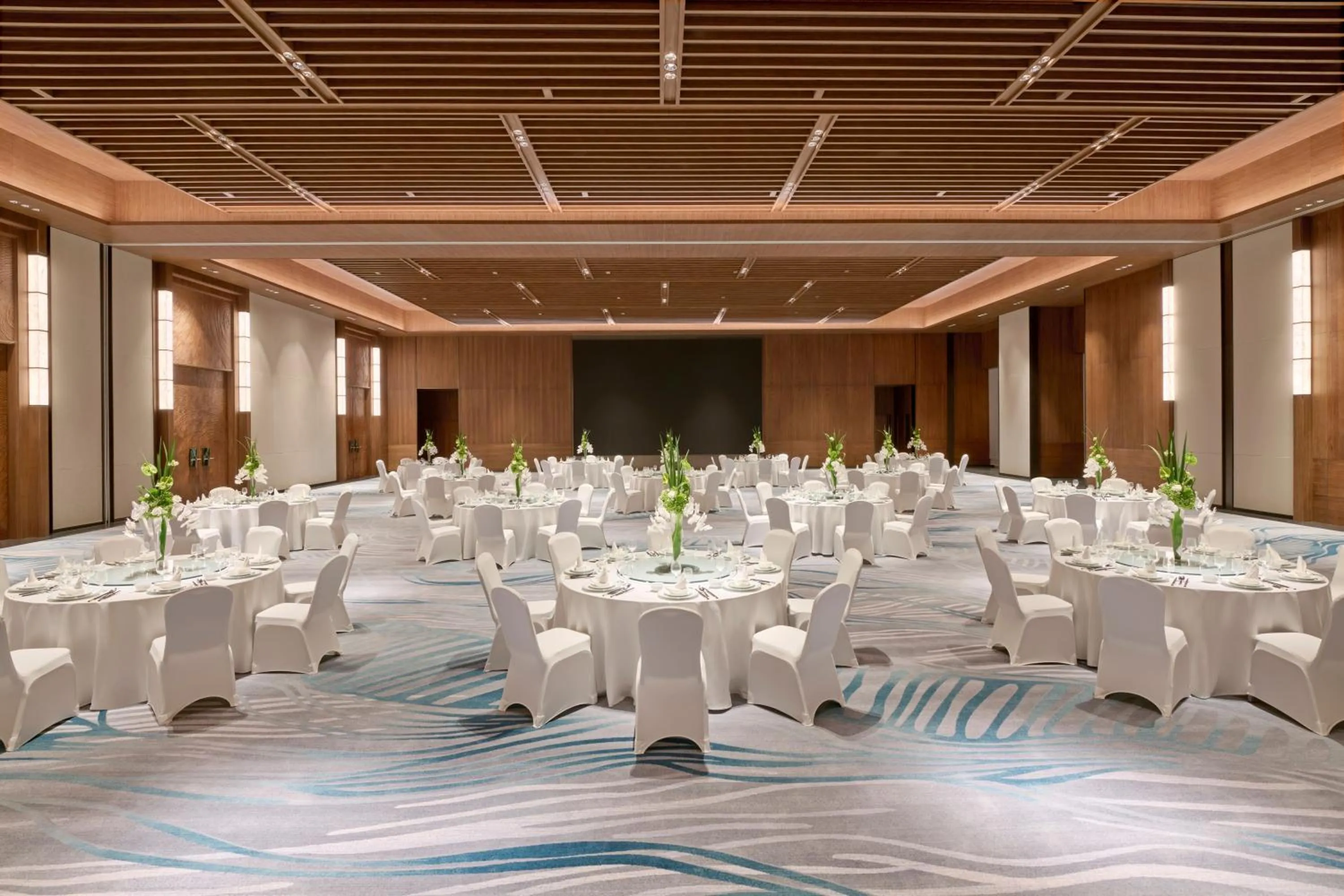 Banquet/Function facilities in Shu Hua Hotel Tianmu Mountain, Curio Collection By Hilton