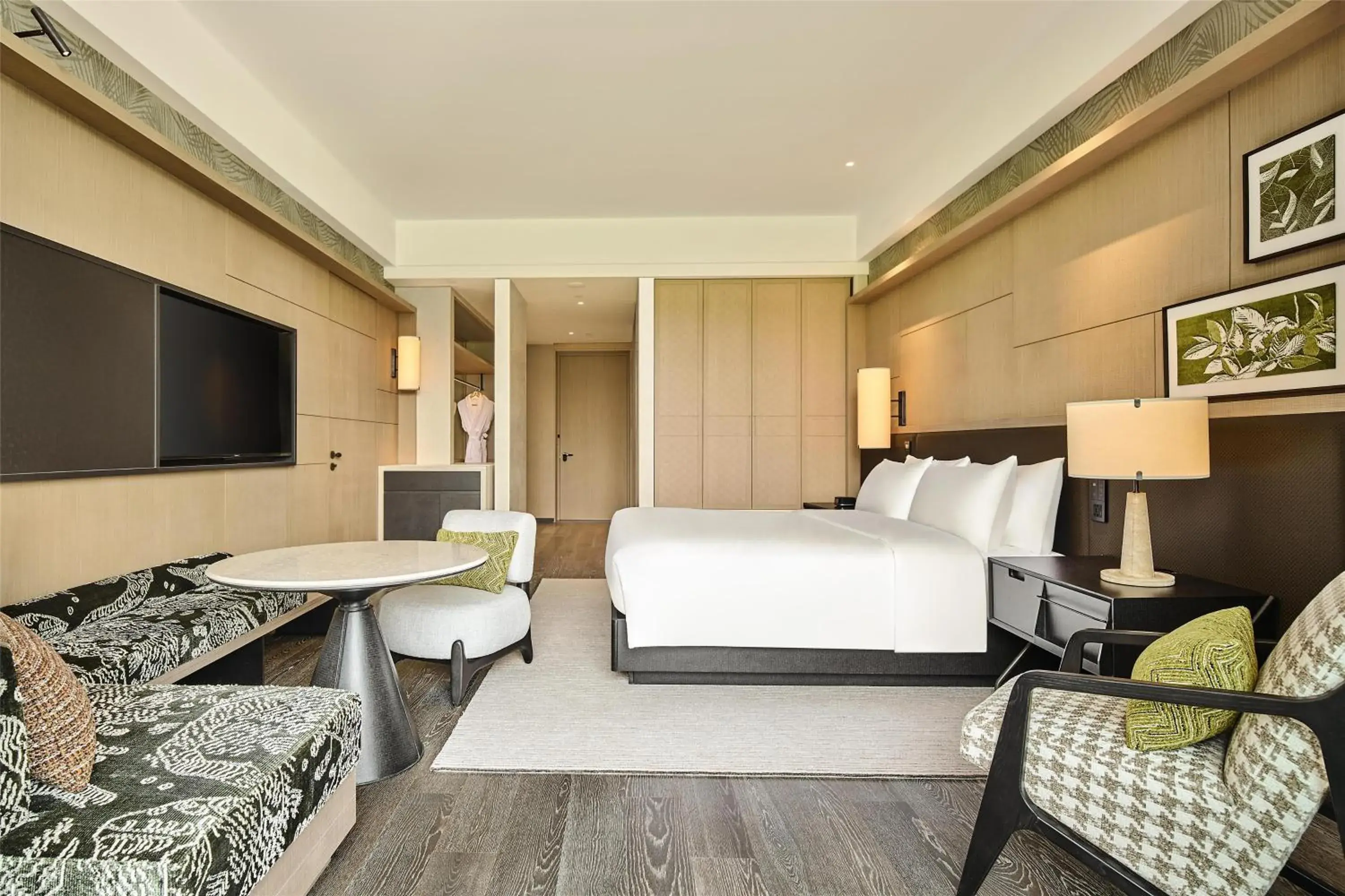 King Room - Mobility Accessible in Shu Hua Hotel Tianmu Mountain, Curio Collection By Hilton King Room - Mobility Accessible in Shu Hua Hotel Tianmu Mountain, Curio Collection By Hilton