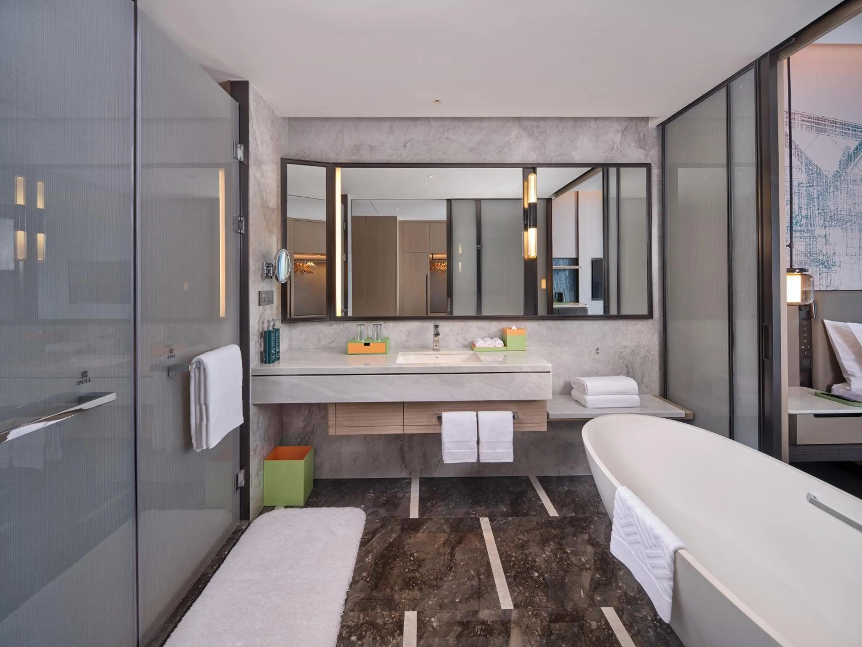 Bath in Hilton Huizhou