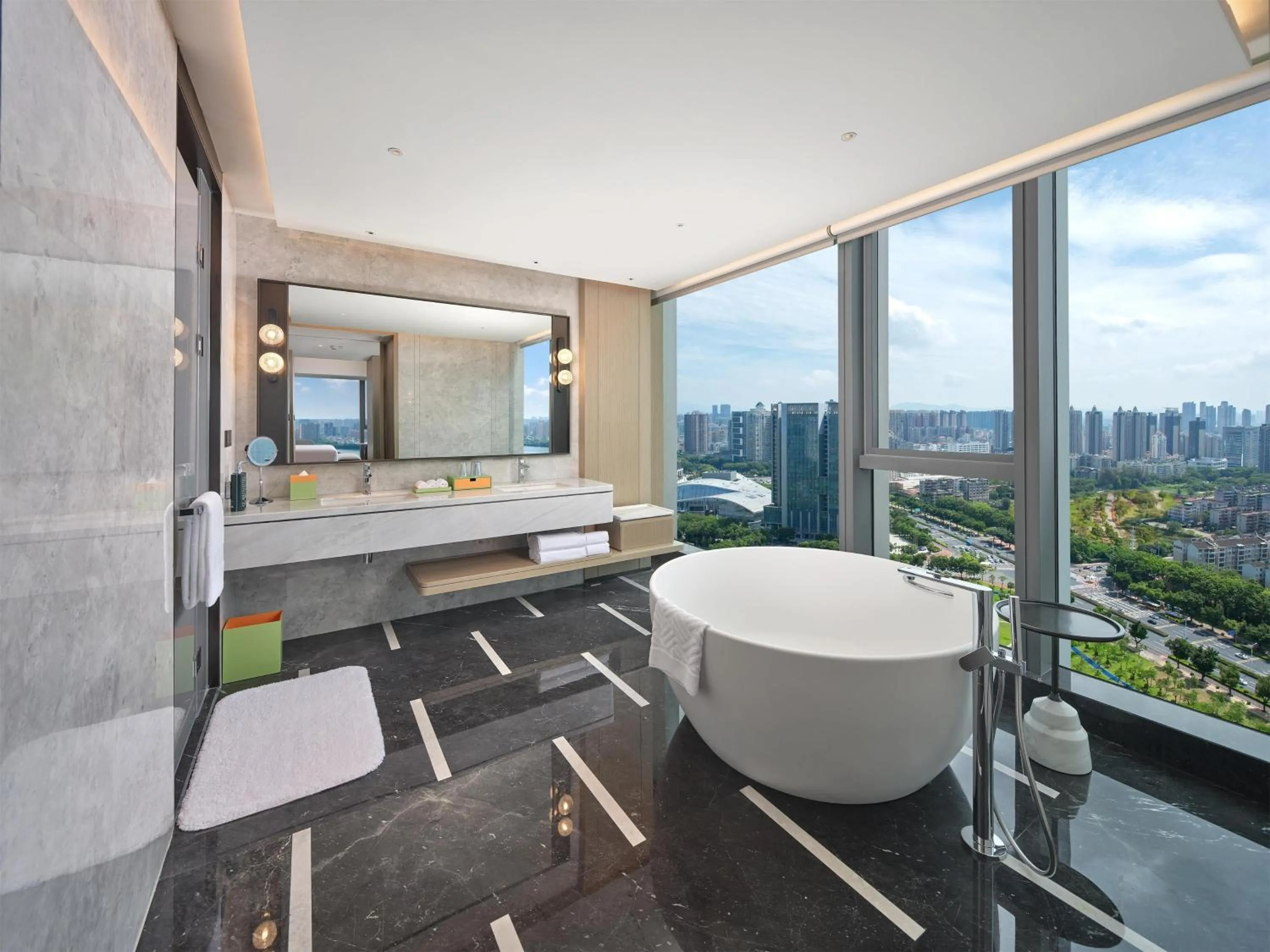 Bathroom in Hilton Huizhou