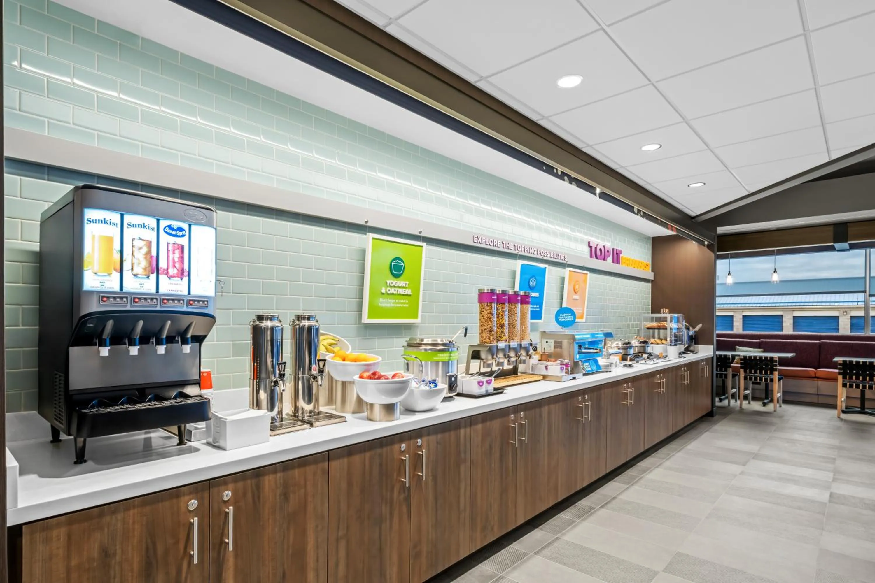 Buffet breakfast in Tru By Hilton Oshawa