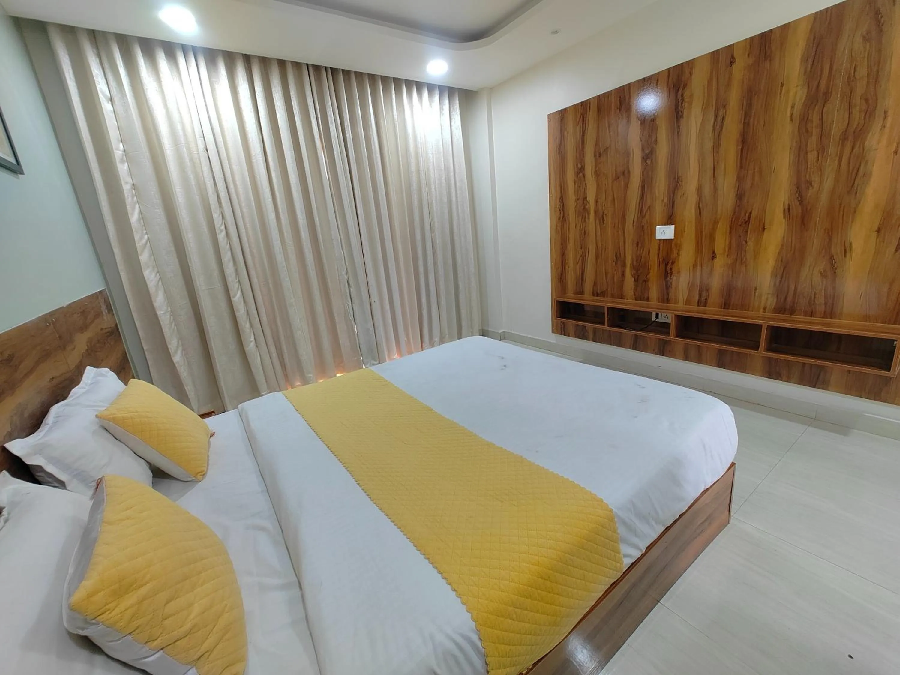Bed in Hotel Sskar Executive