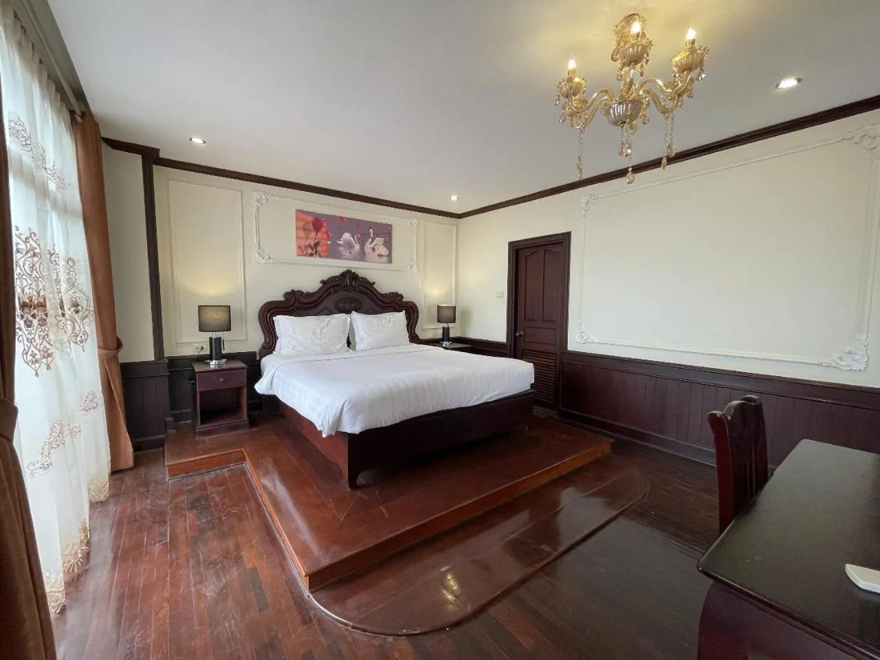 Bed in Vientiane Golden Sun Hotel