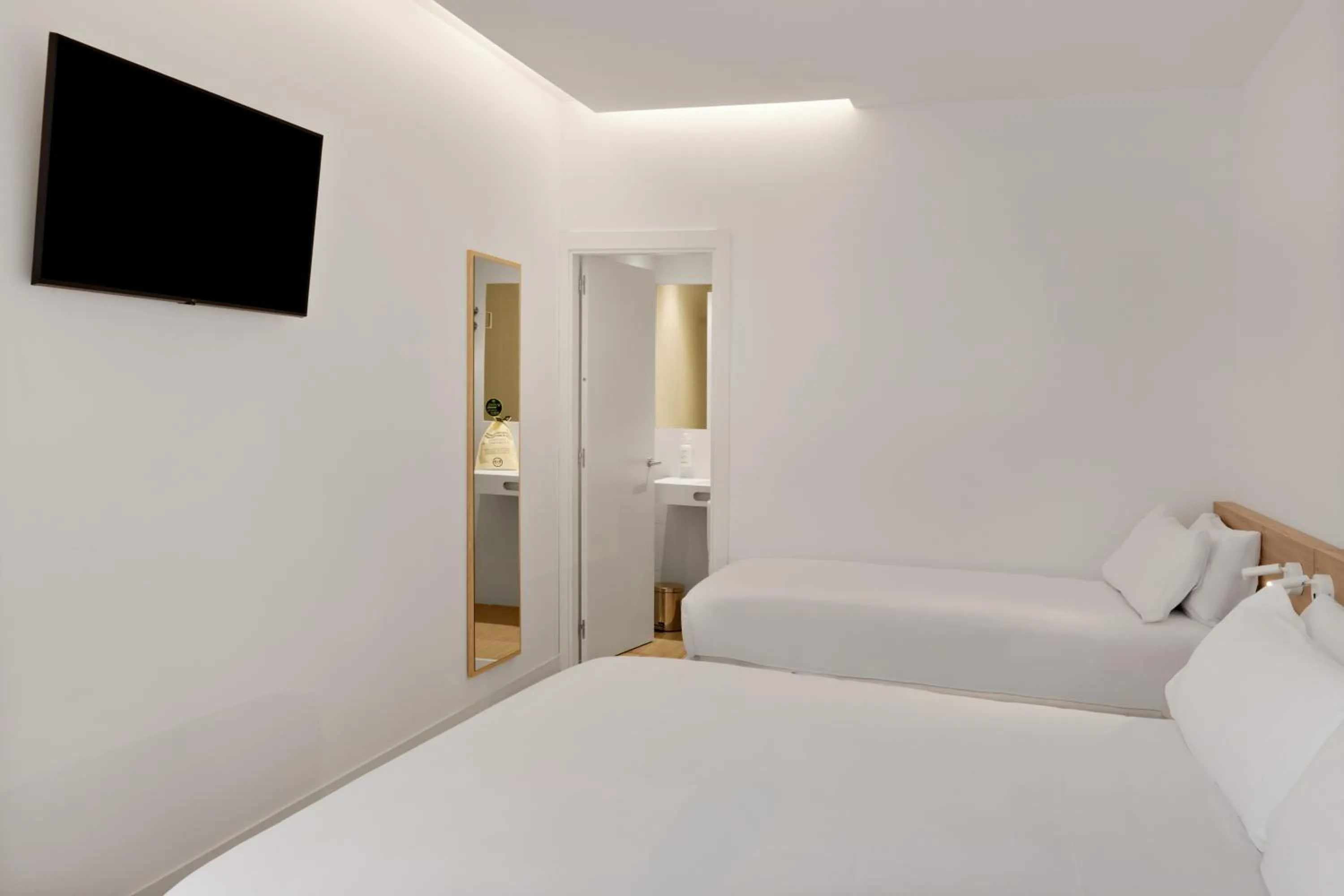 Bed in B&B HOTEL Alicante Aeropuerto