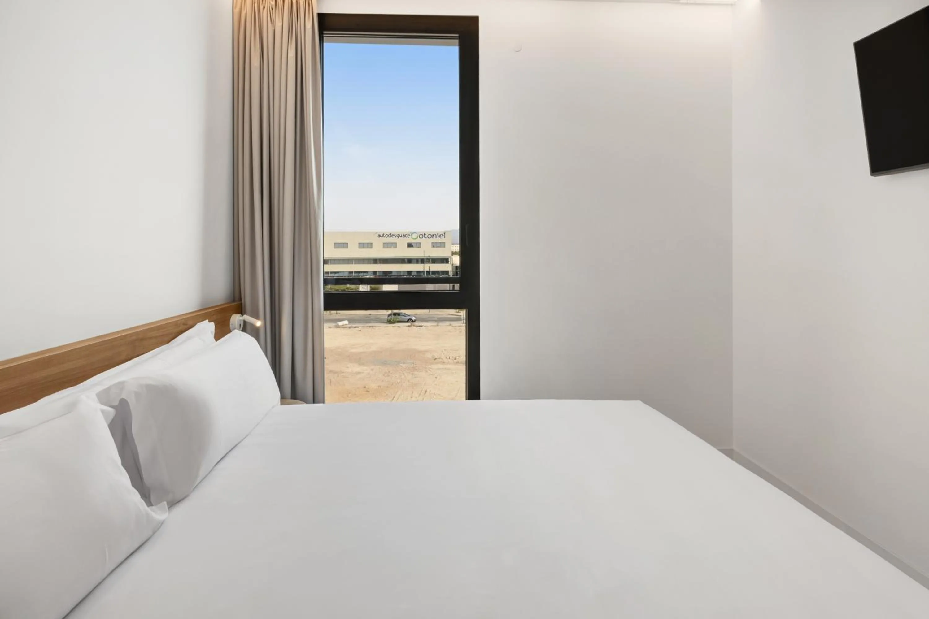 Bed in B&B HOTEL Alicante Aeropuerto