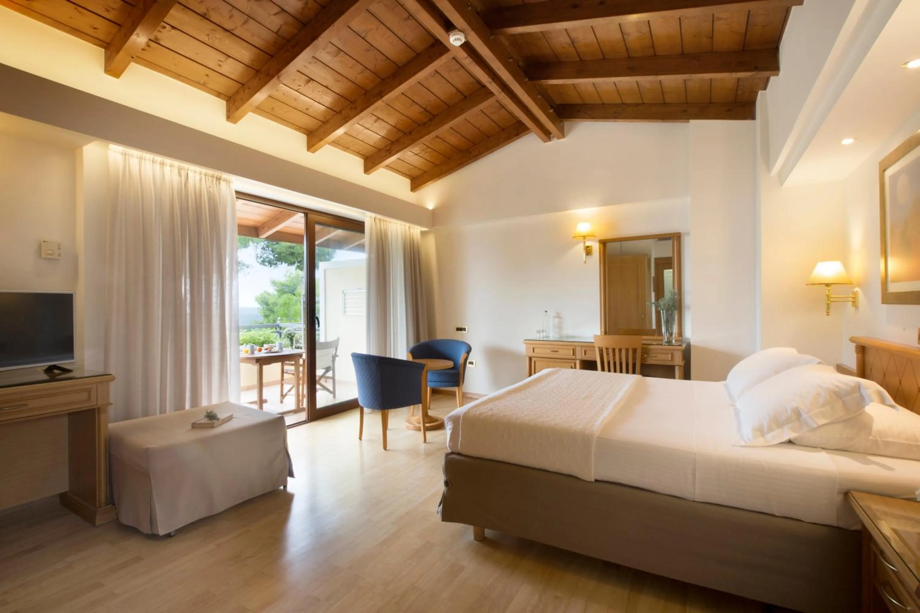 Bed in Negroponte Resort Eretria