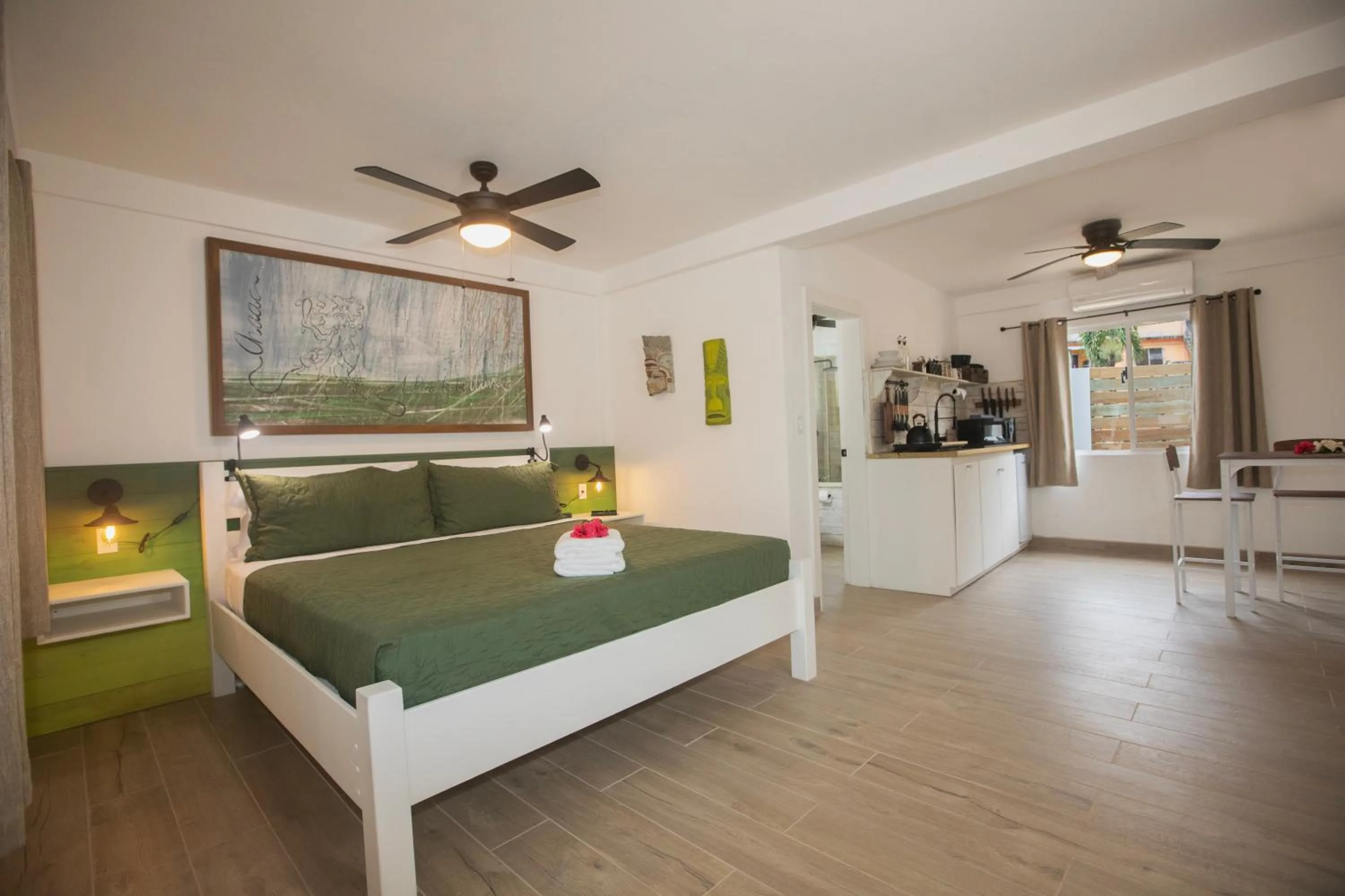 Photo of the whole room in Treetops Hotel