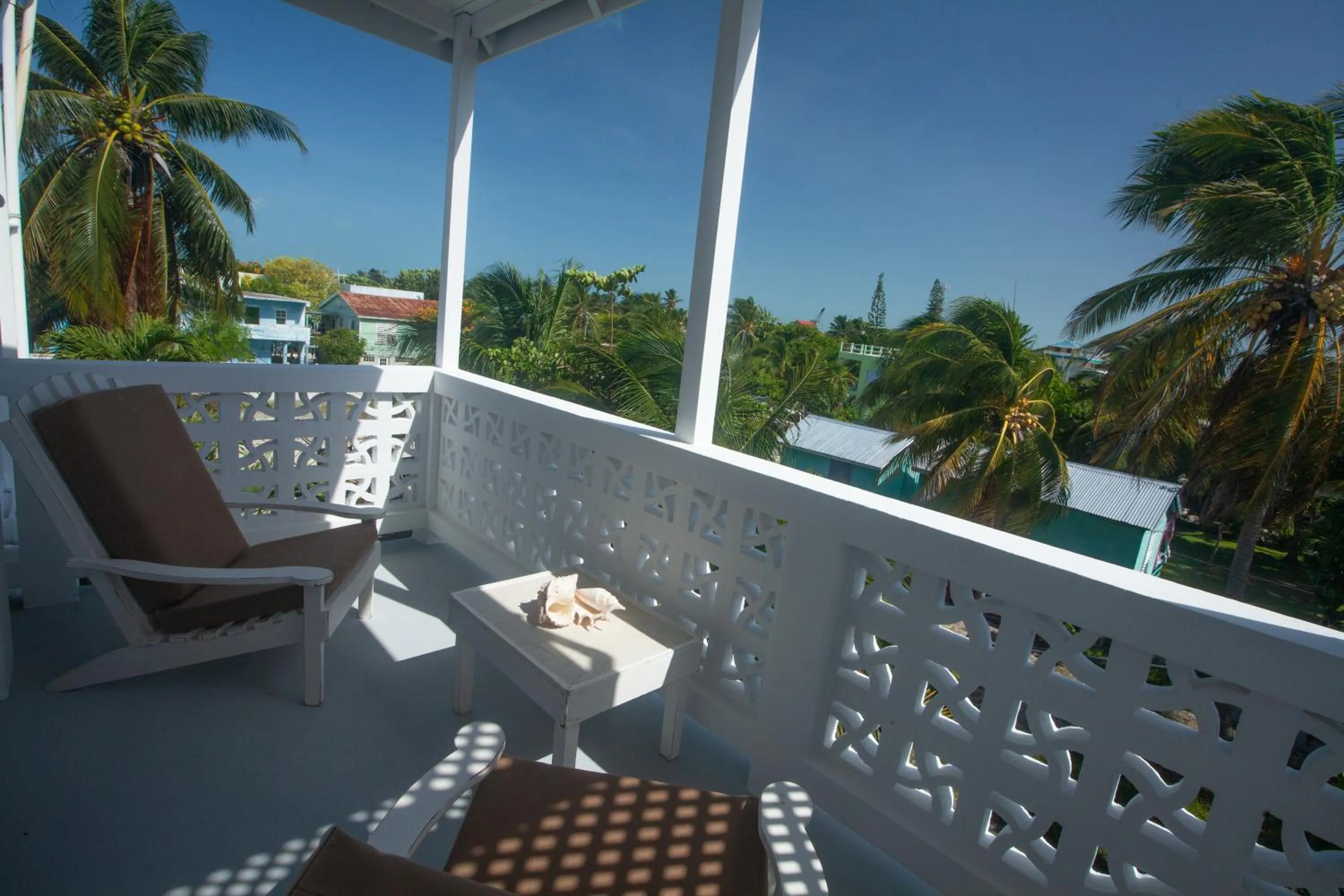 Balcony/Terrace in Treetops Hotel