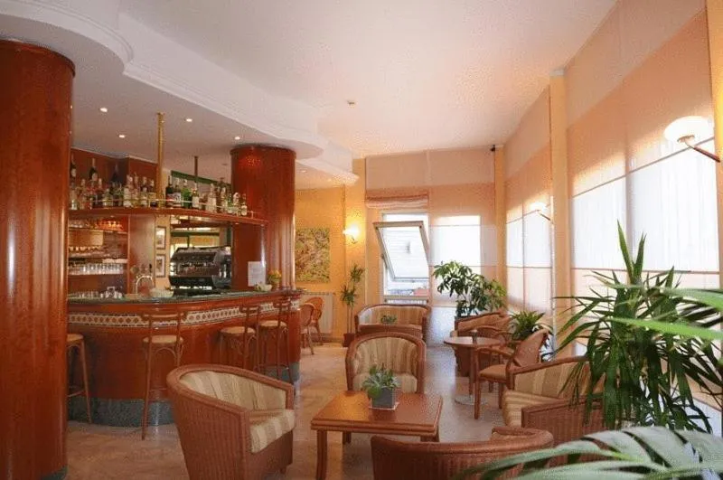Lounge or bar in Hotel Olympic