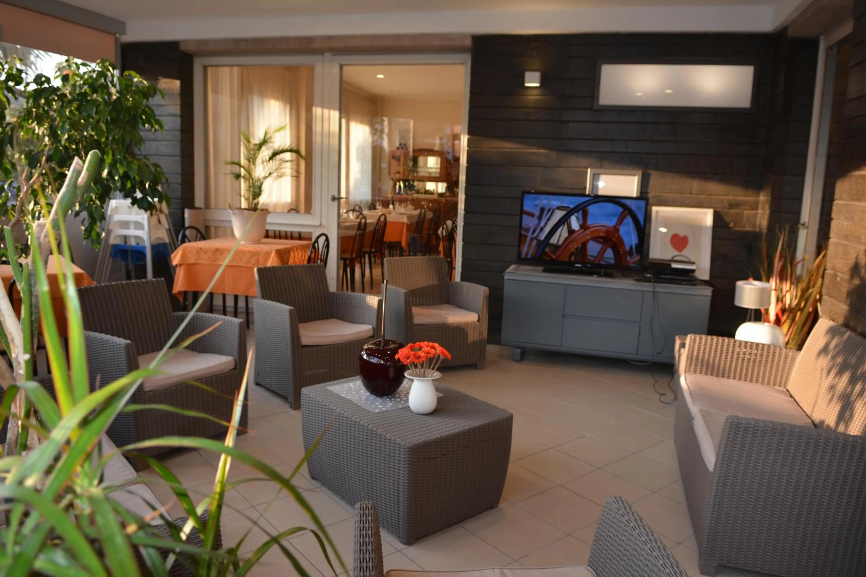 Communal lounge/ TV room in Hotel Olympic