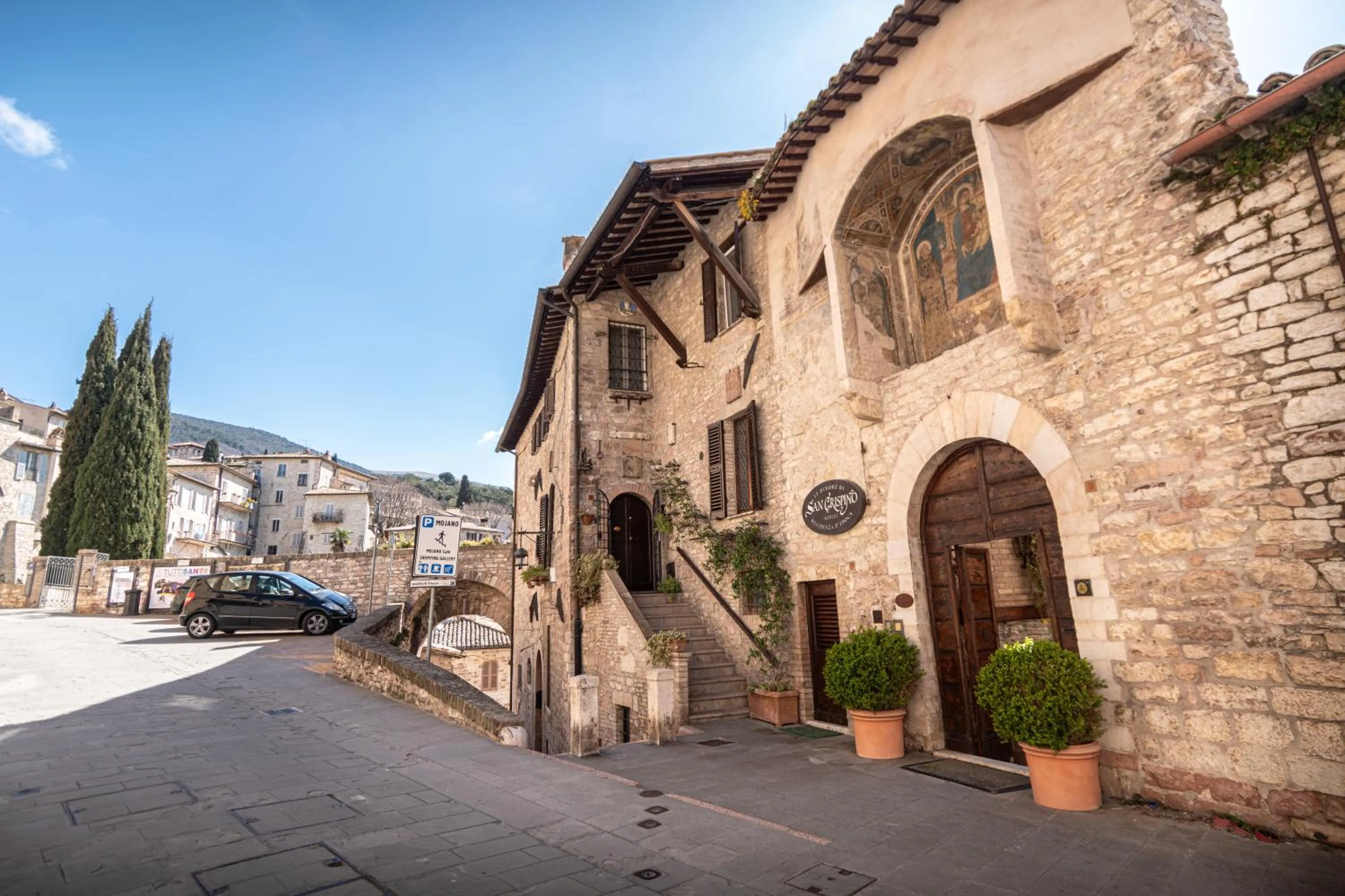 Property building in Residenza D'epoca San Crispino