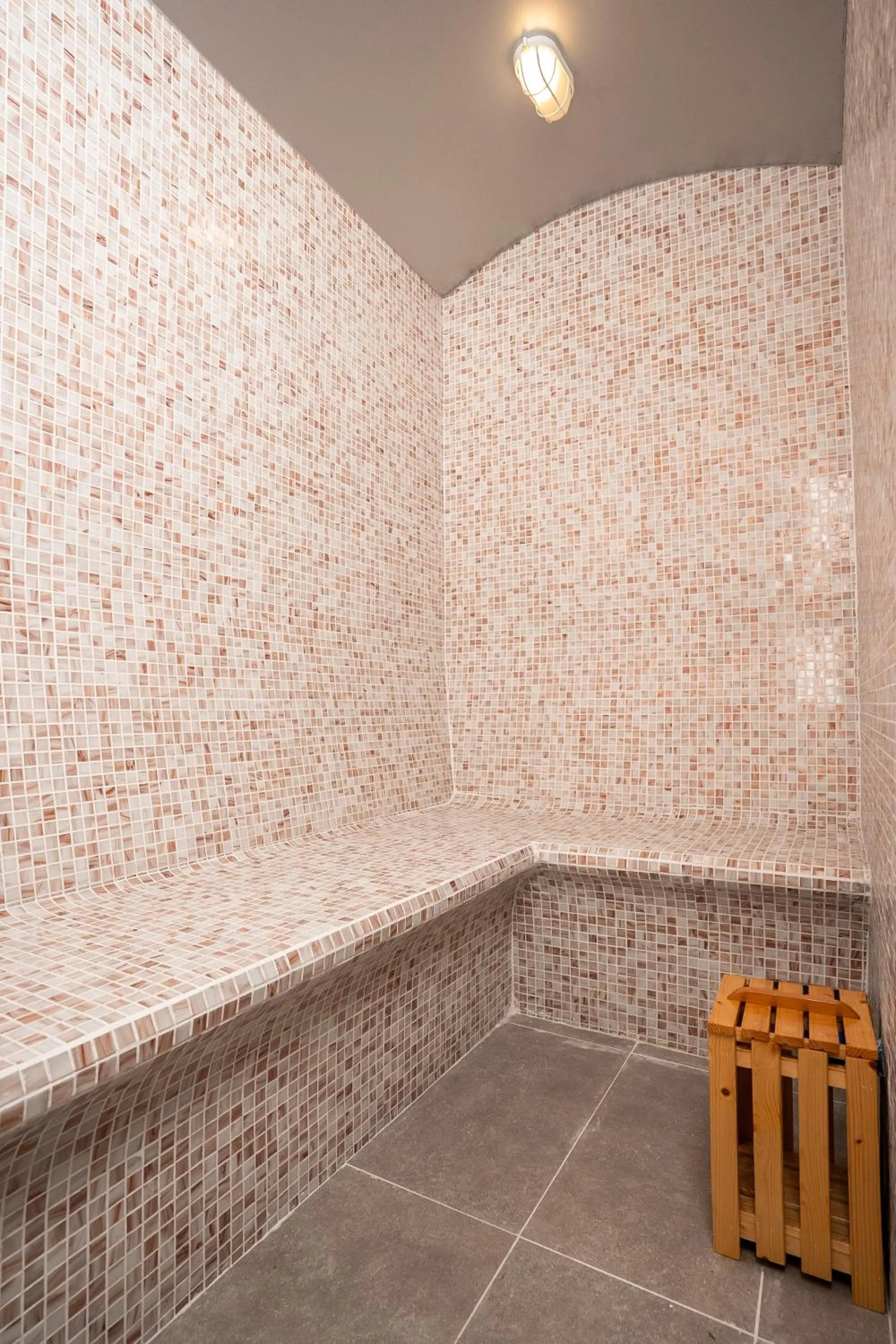 Steam room in Iconique Hotel Nha Trang