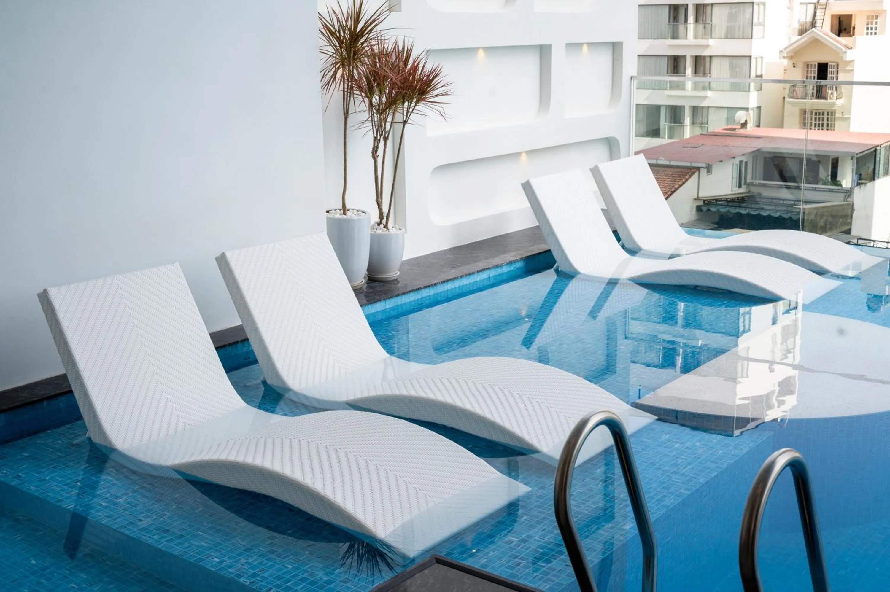 Swimming pool in Iconique Hotel Nha Trang