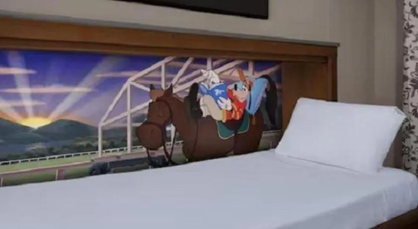 Bed in Disney's Saratoga Springs Resort & Spa