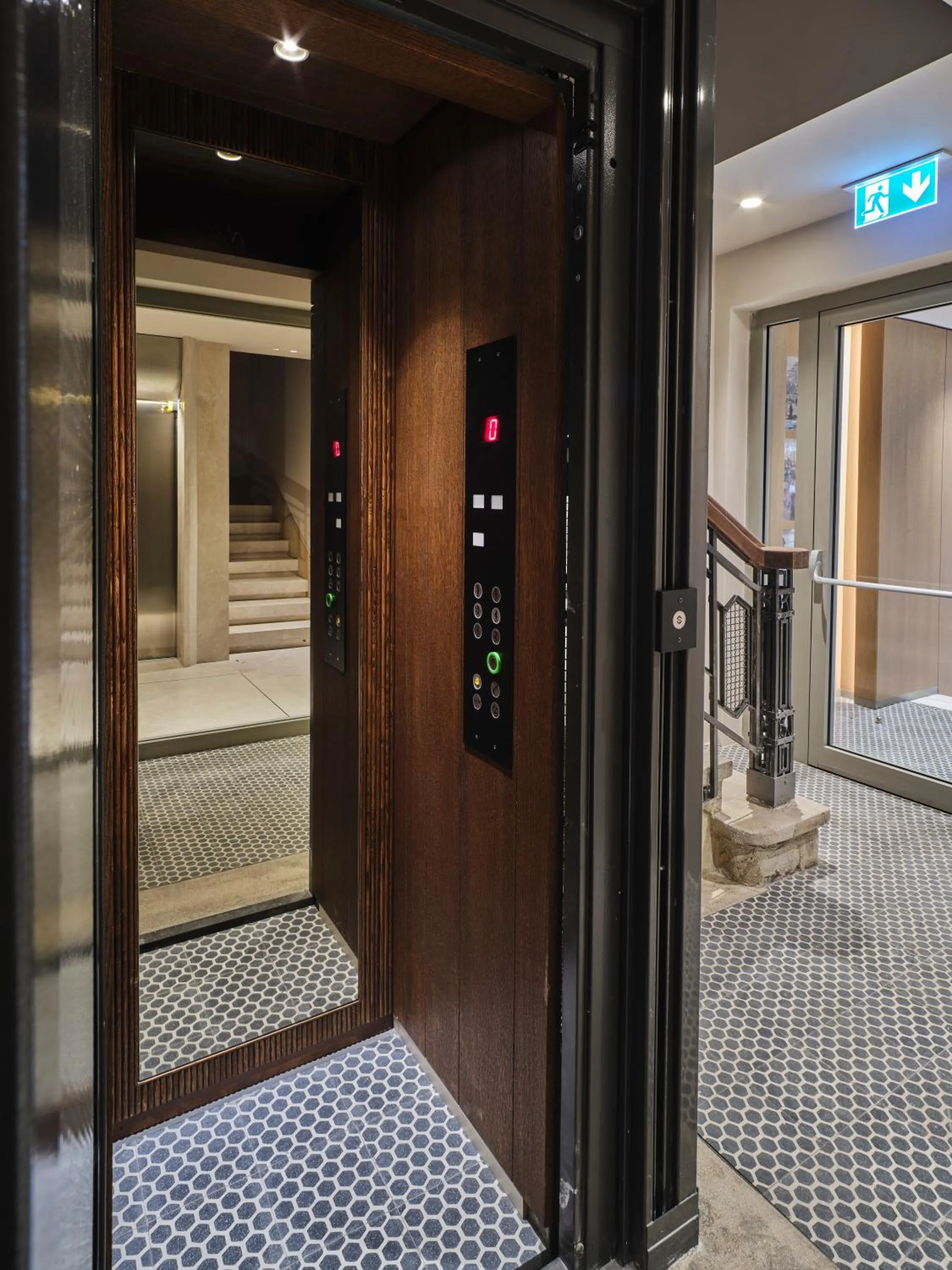 elevator in Four-G Hotel Premium
