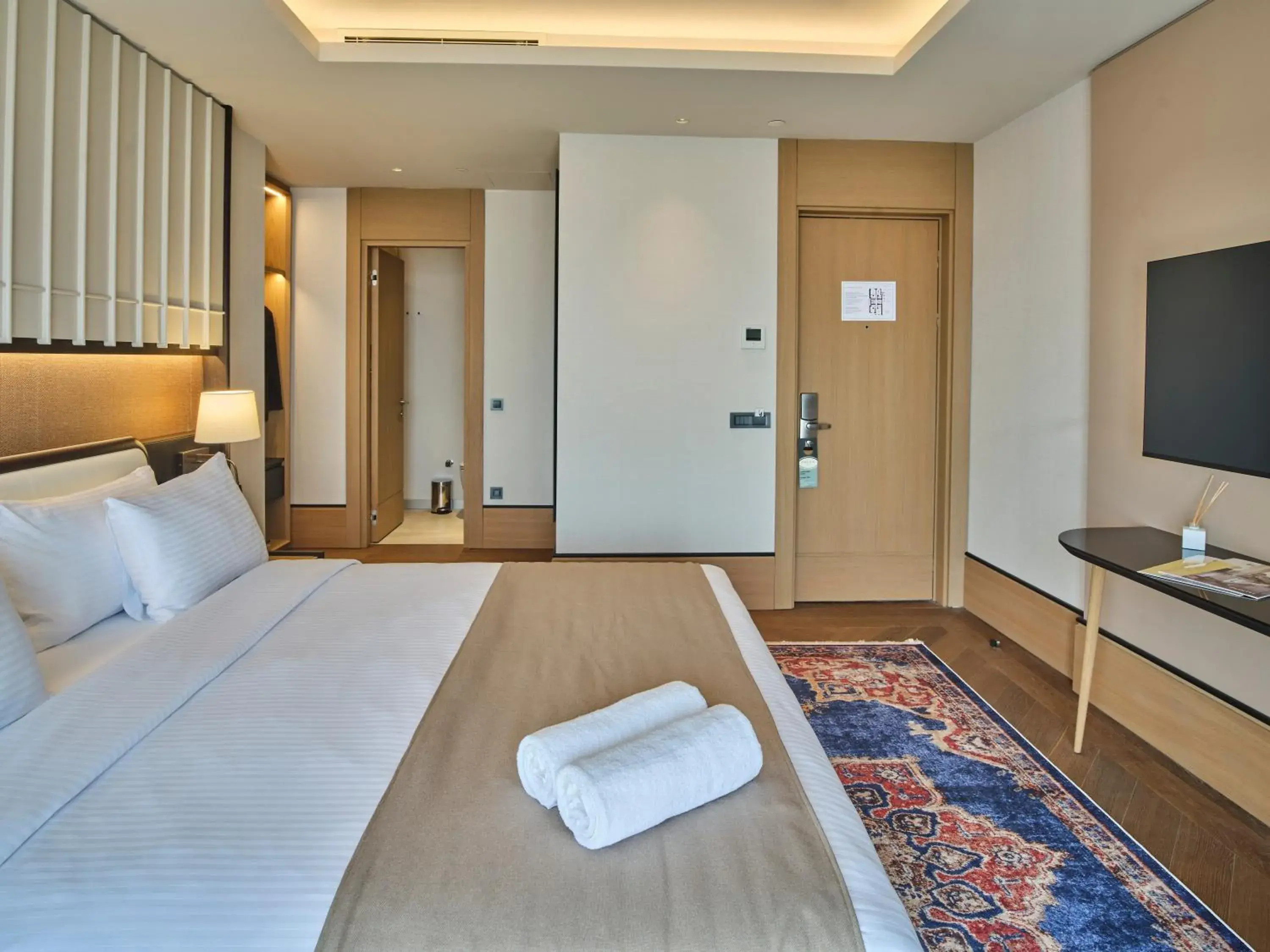 Deluxe Double Room with Balcony and Sea View in Four-G Hotel Premium Deluxe Double Room with Balcony and Sea View in Four-G Hotel Premium