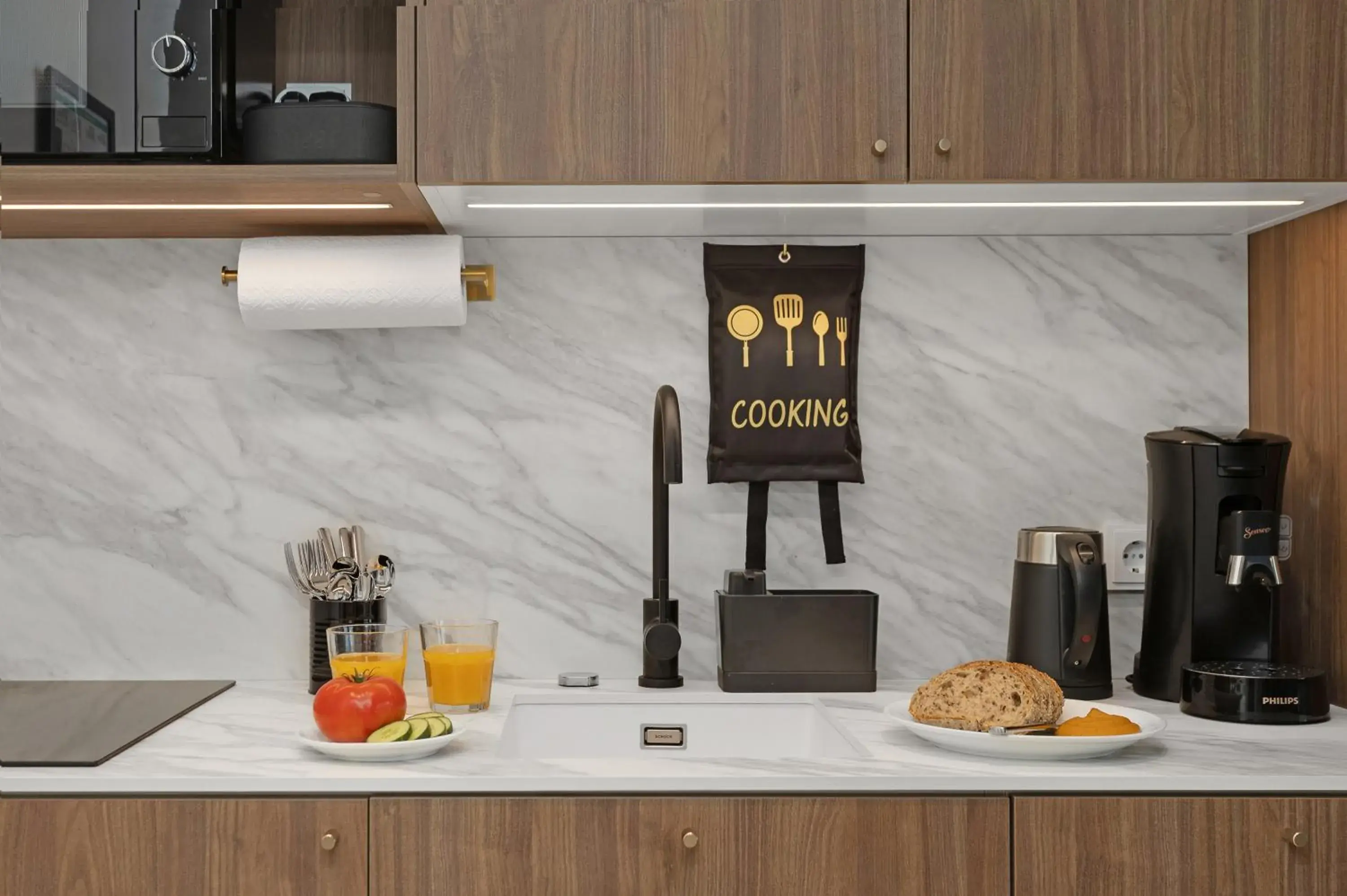 Twin Studio with Full Kitchen, Sofa Bed and Separate Bath in Candlewood Suites Reykjavik by IHG Twin Studio with Full Kitchen, Sofa Bed and Separate Bath in Candlewood Suites Reykjavik by IHG