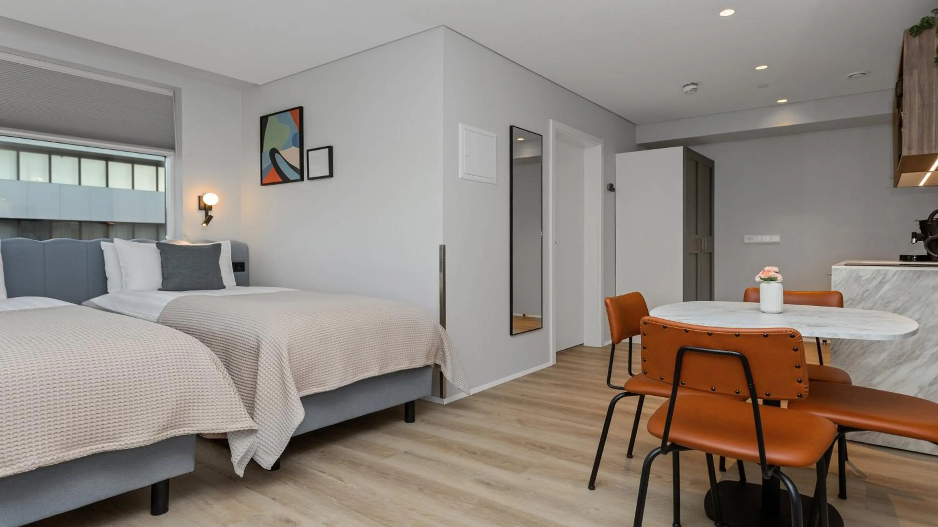 Photo of the whole room, Bed in Candlewood Suites Reykjavik by IHG