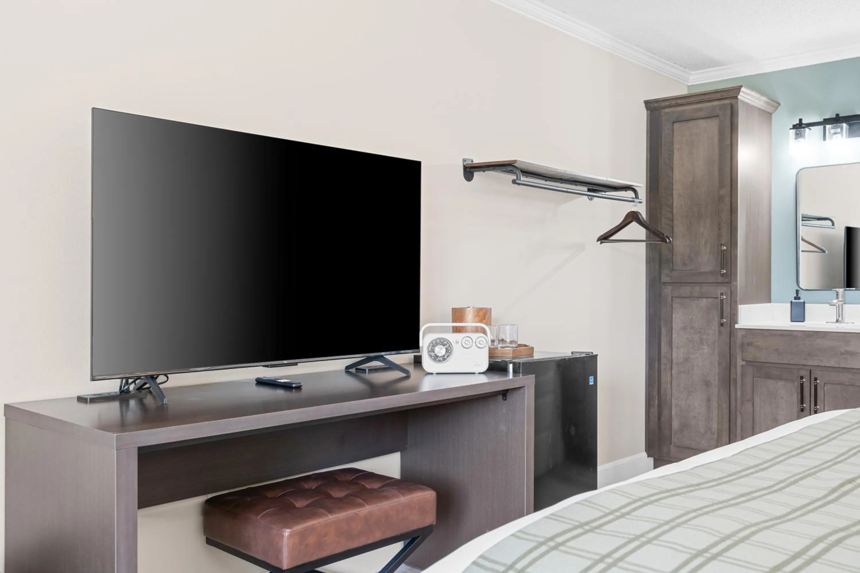 King Room - Disability Access in Branson Falls Lodge