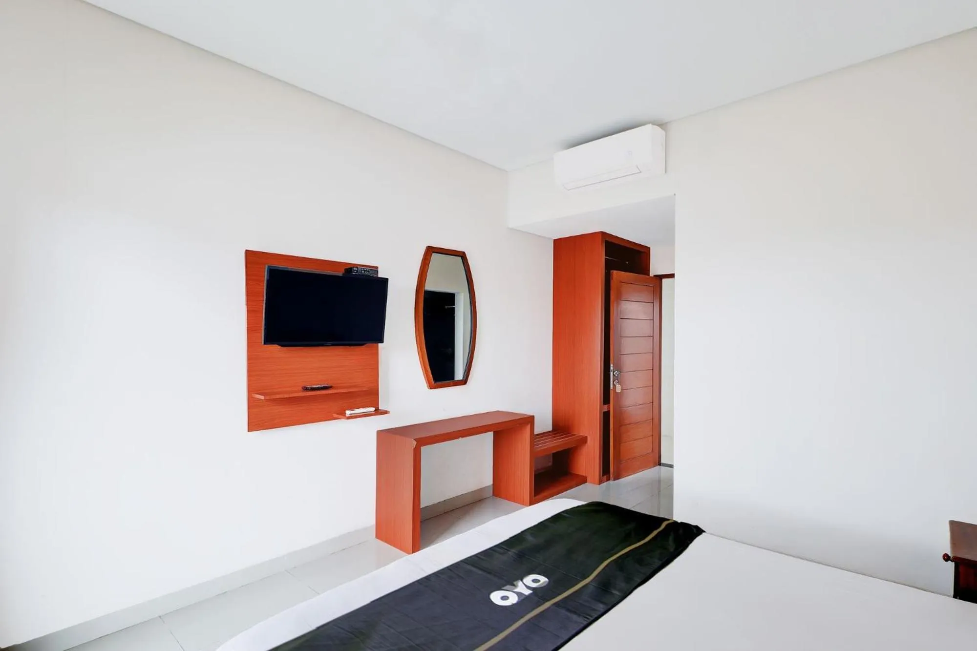 TV and multimedia in Collection O Bali Sanur near Bali Mandara Hospital