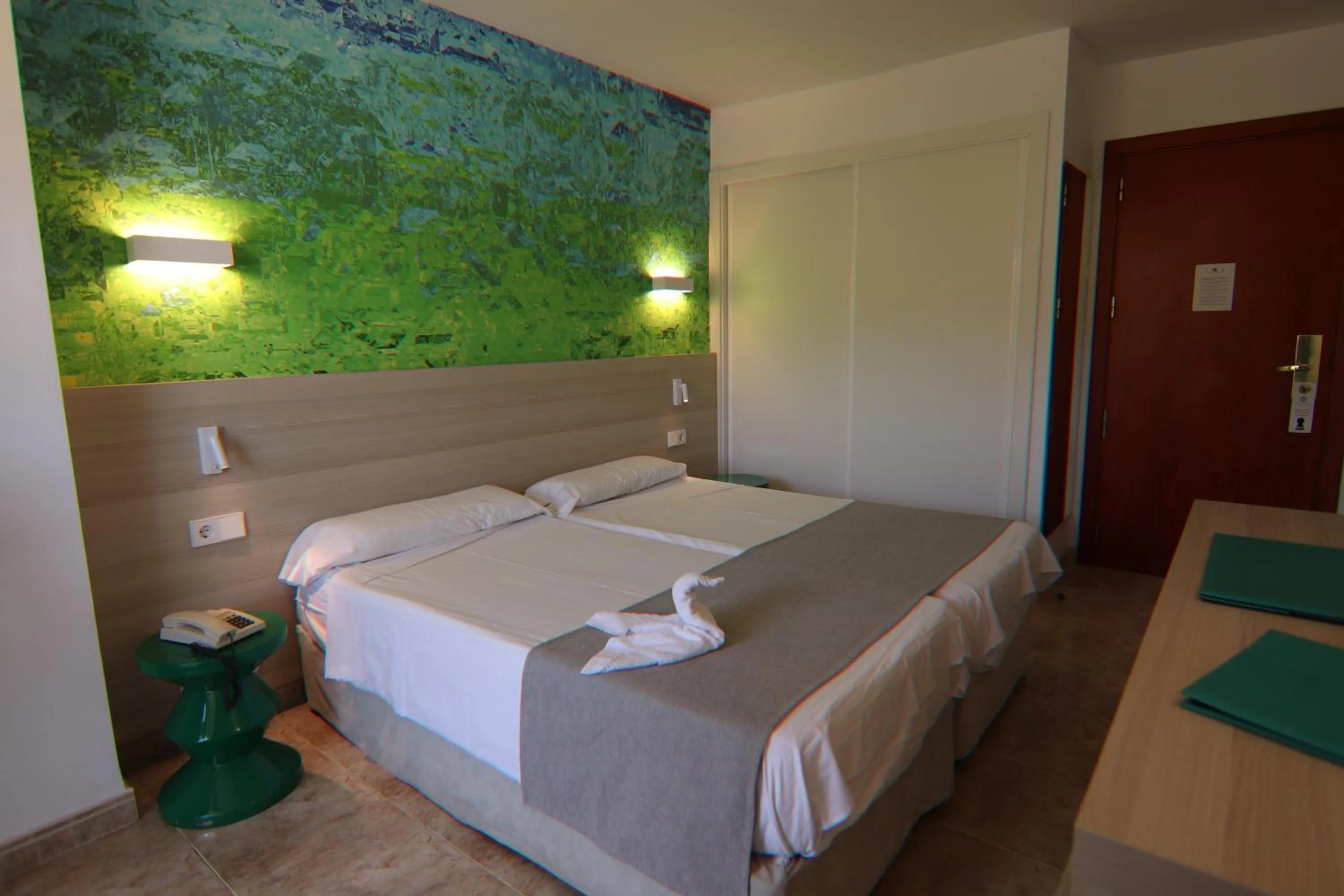 Bedroom, Bed in Canyamel Classic & Spa, solo Adultos