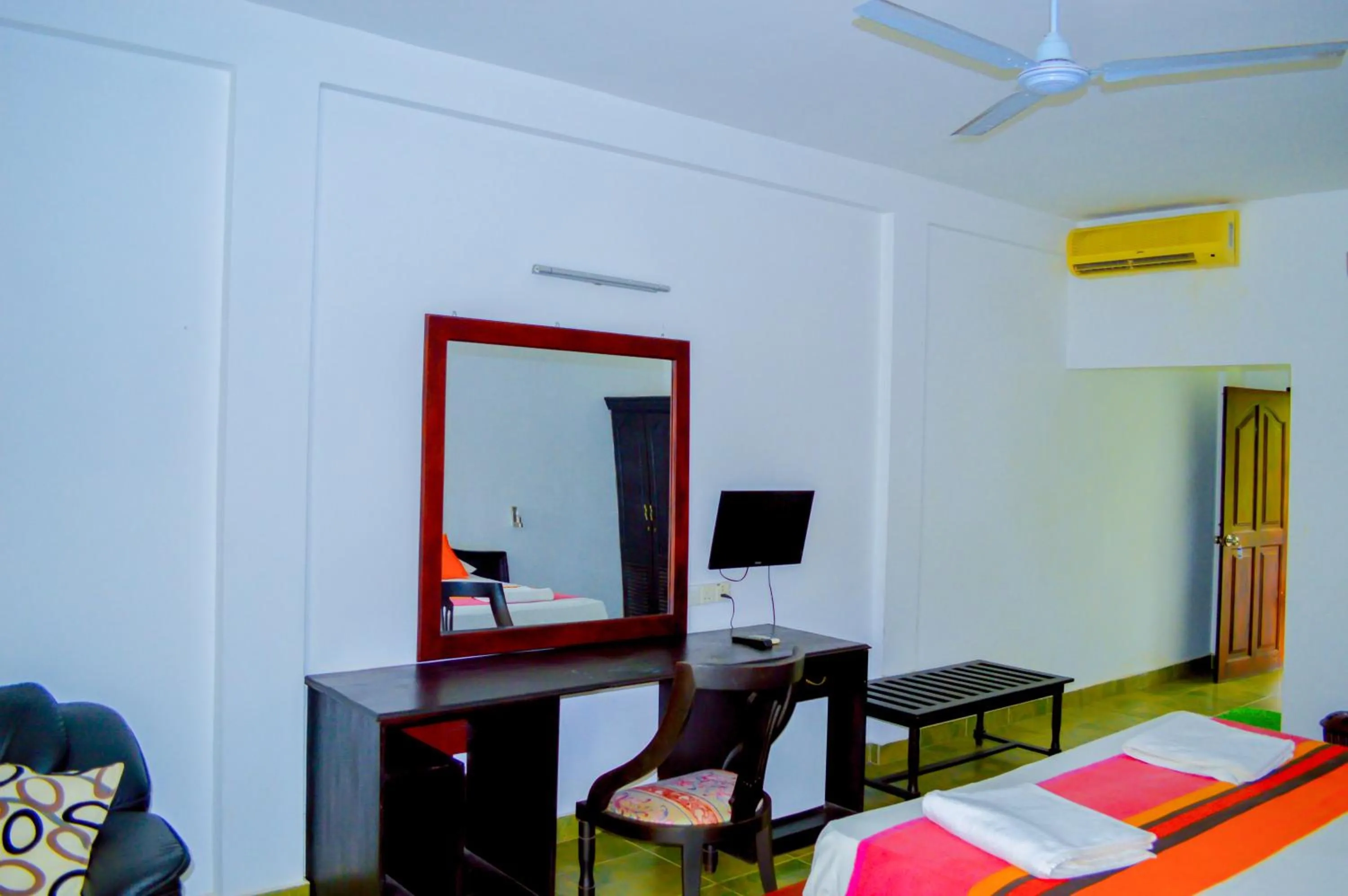 TV and multimedia, Bed in New White Haven