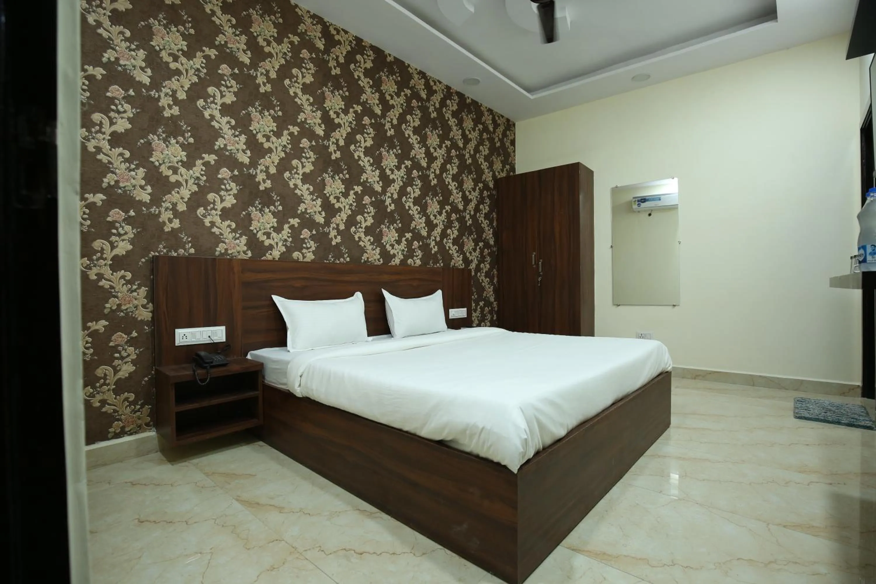 Deluxe Double Room in shiva residency