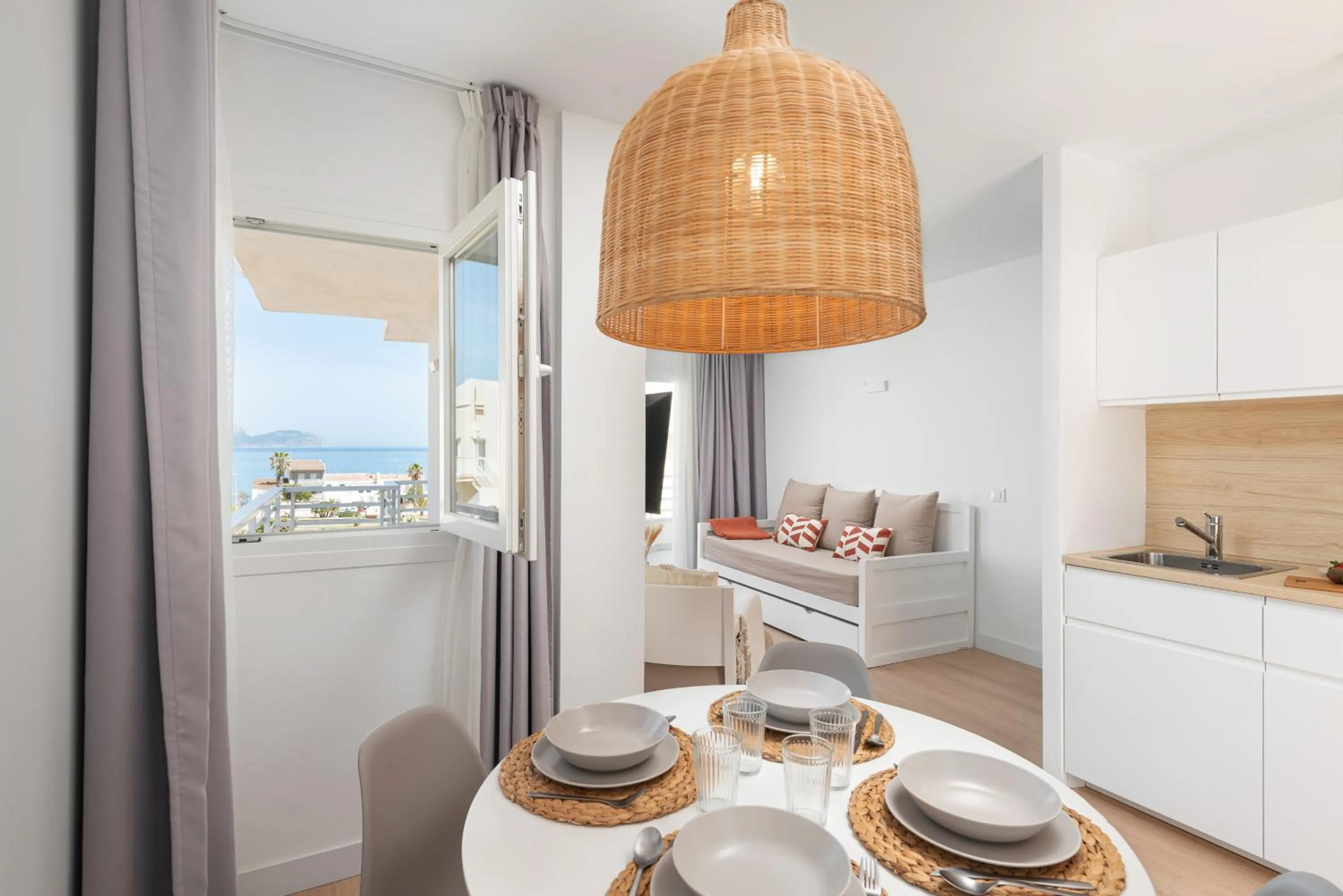 Dining area in Bauló Mar Apartments