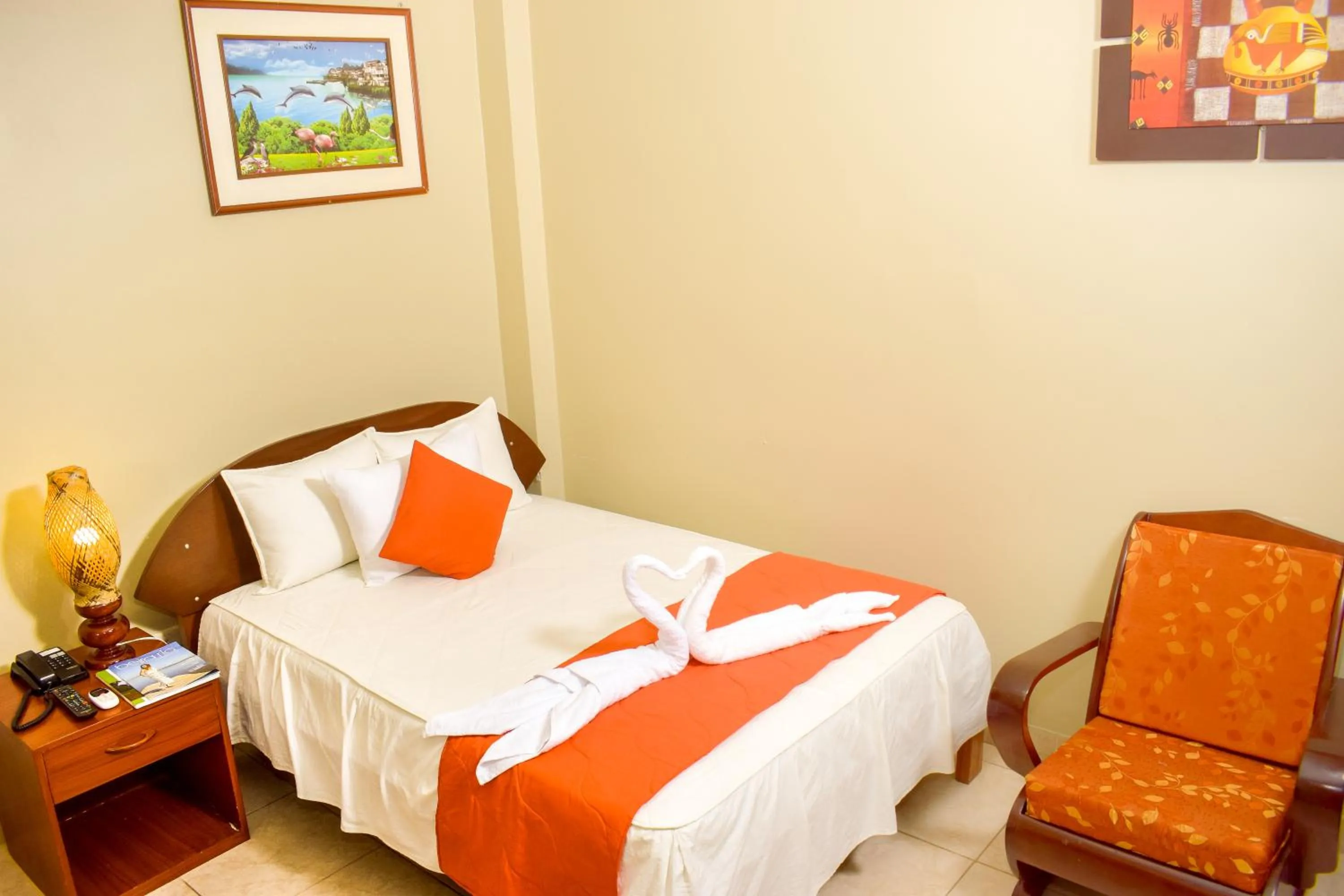 Shower, Bed in Hotel Ventura Isabel