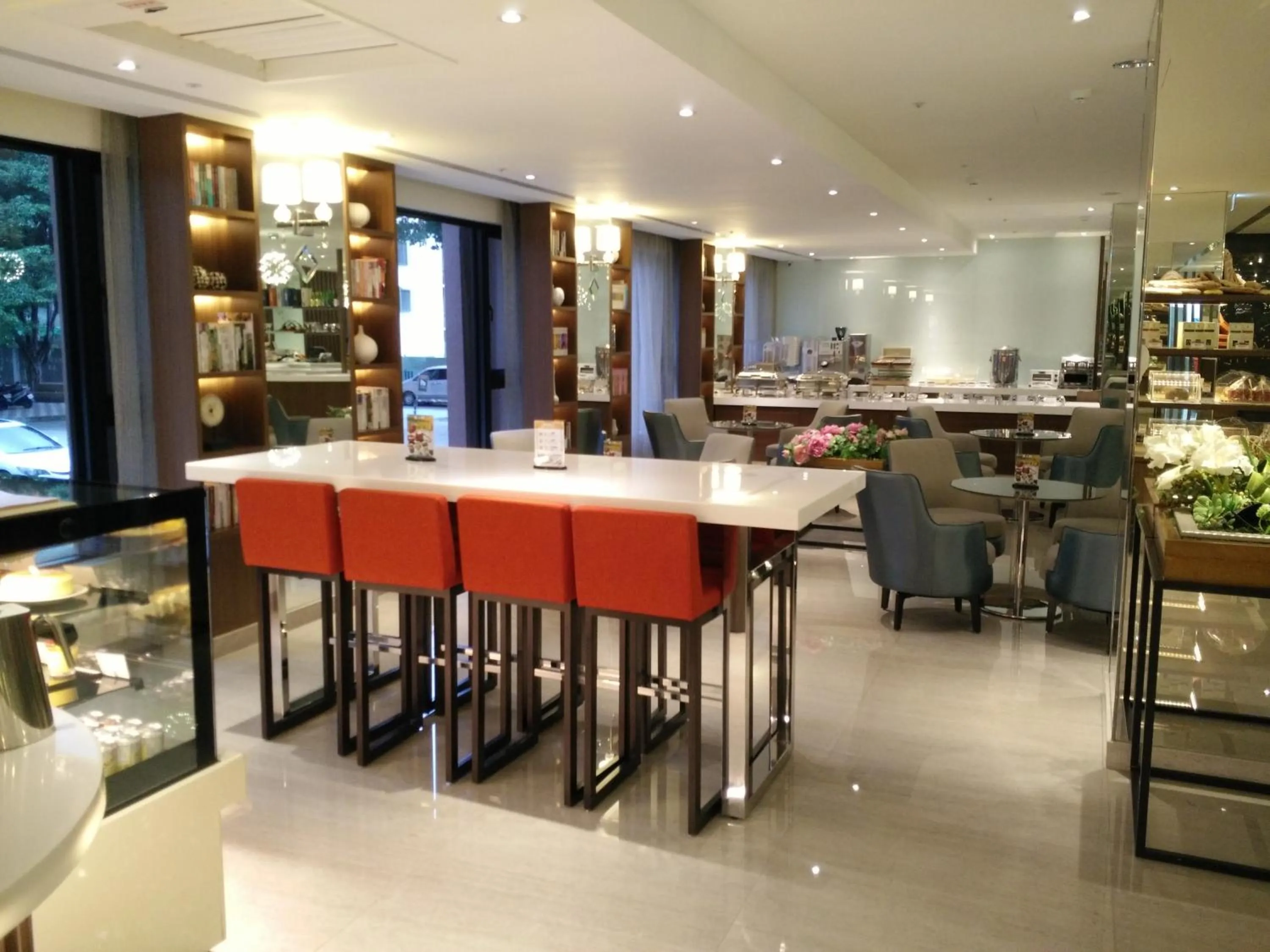 Lounge or bar in Kaohsiung International Plaza