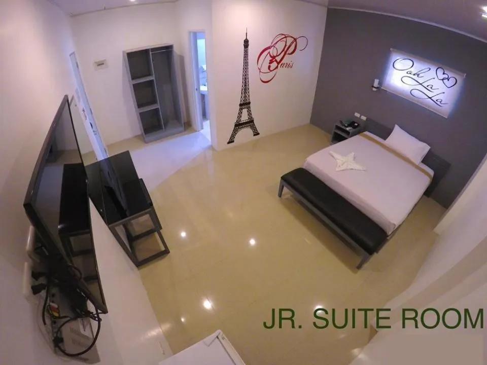 Bed in GC Suites
