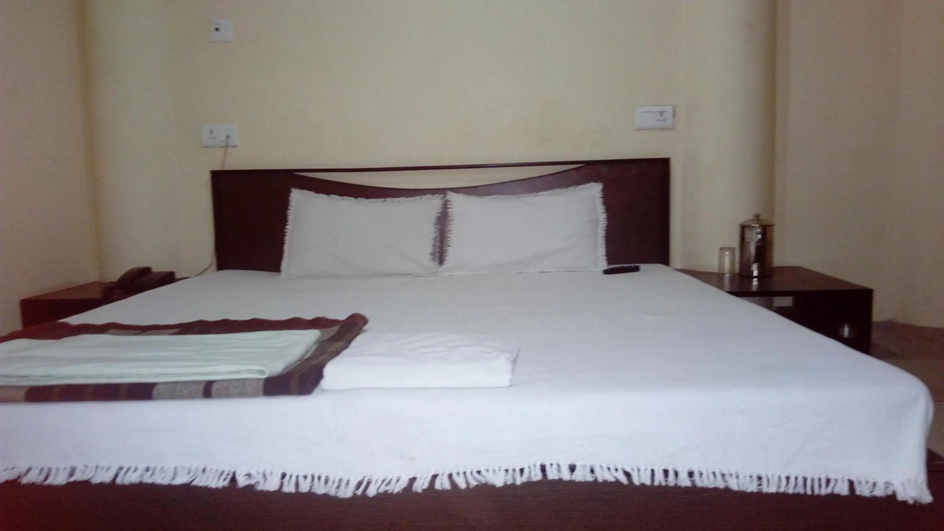 Bed in Hotel Sunshine