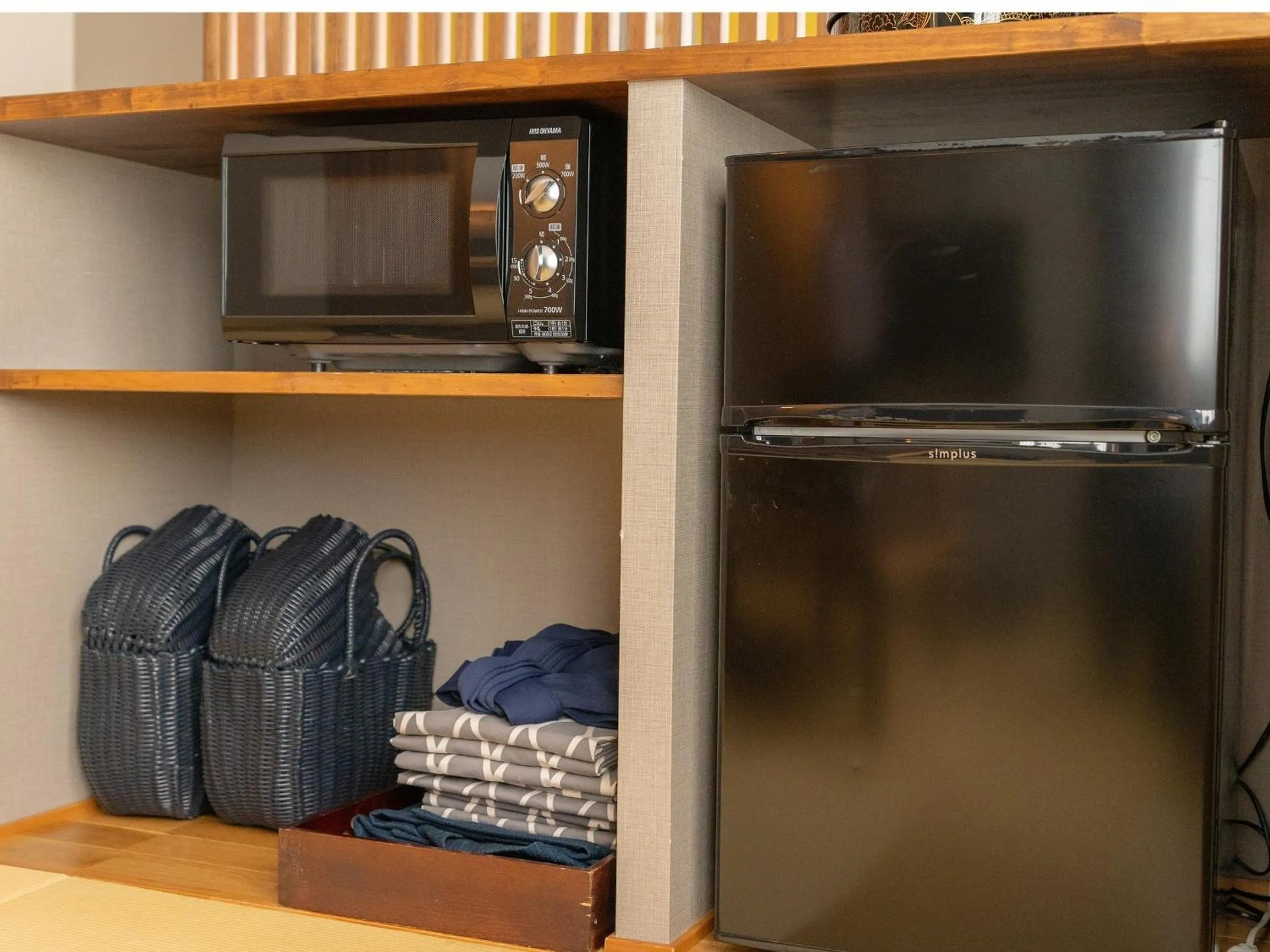 microwave in Nozawa Onsen Azegamikan