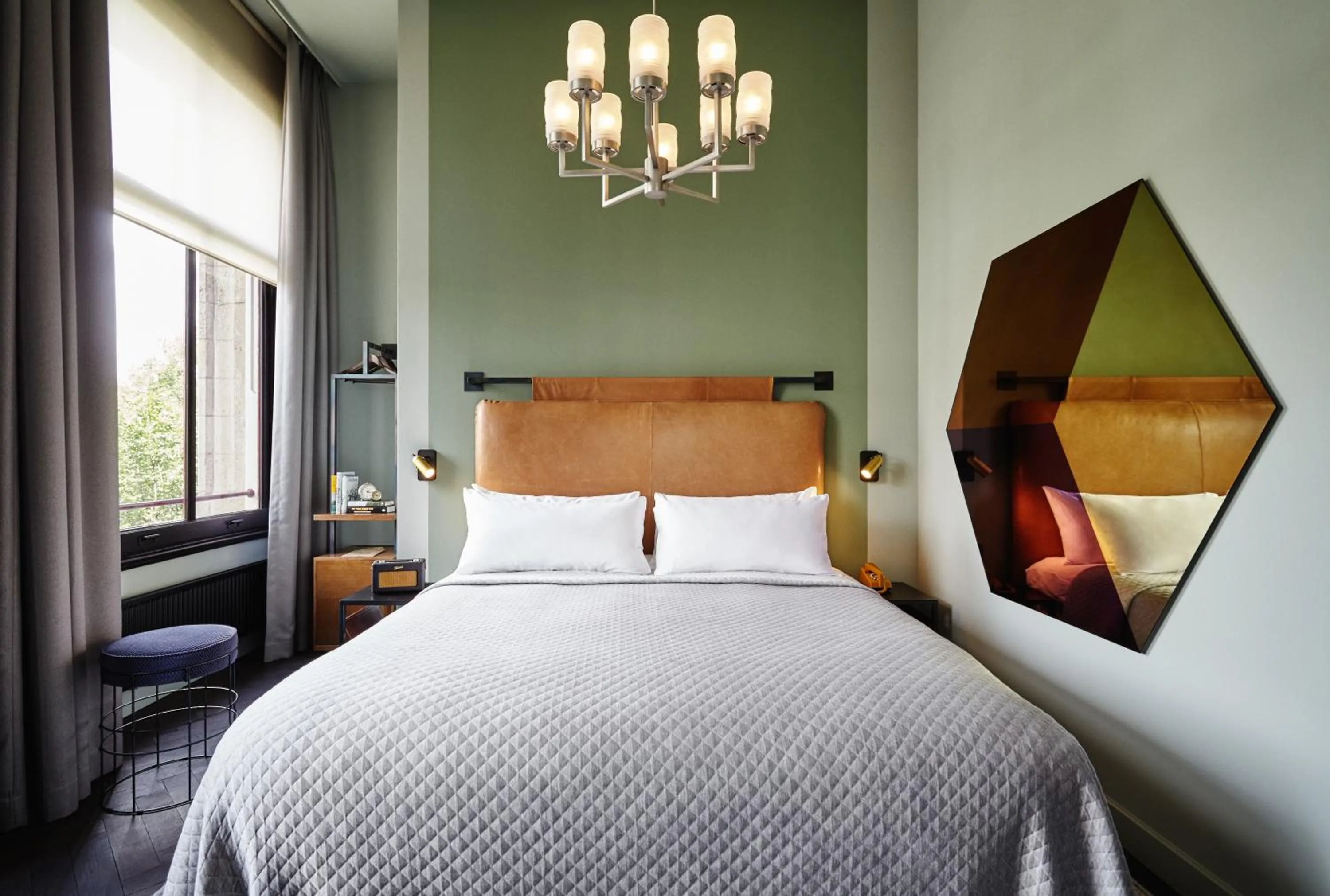 Bed in The Hoxton, Amsterdam