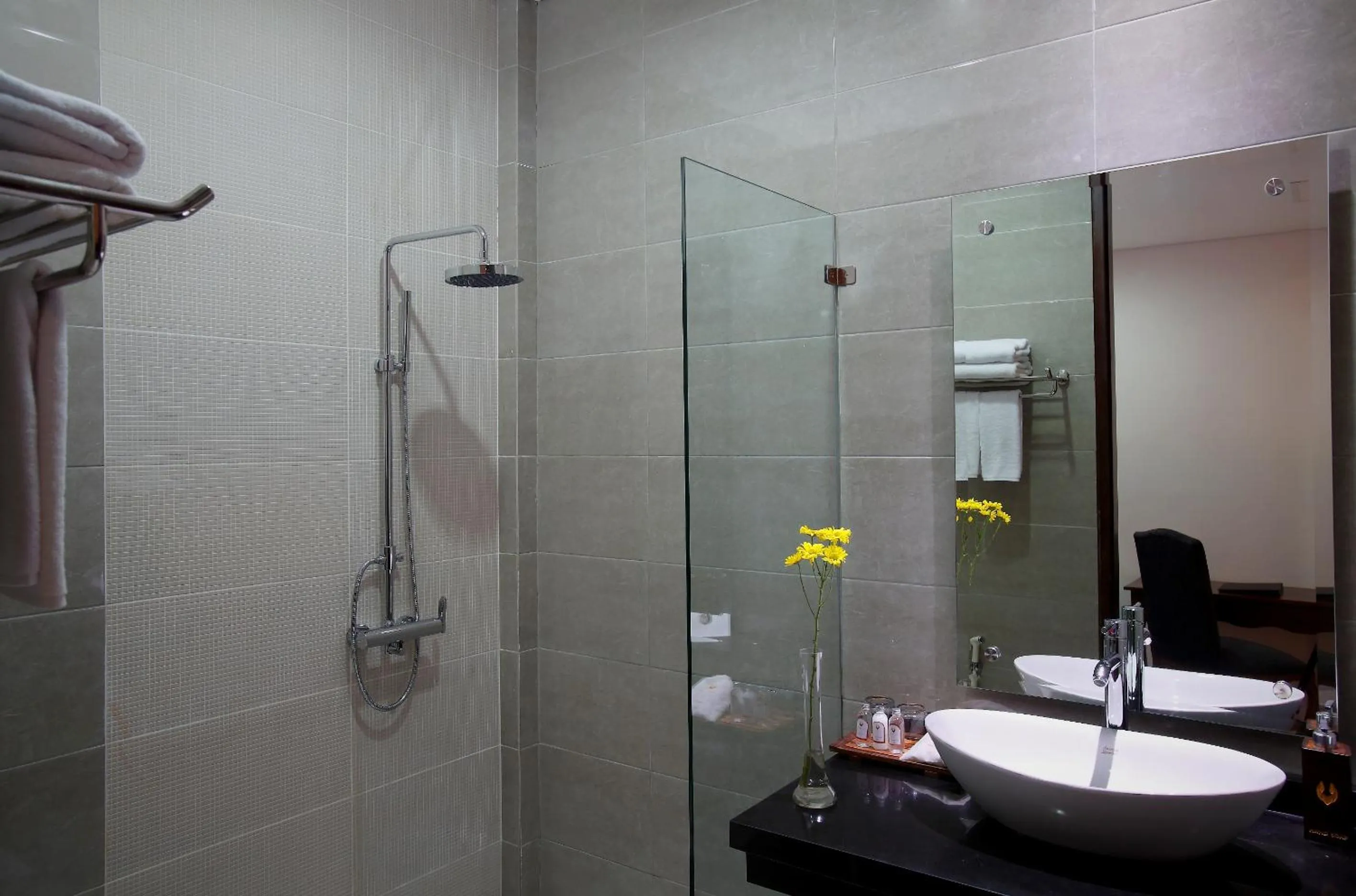 Shower in The Visala Boutique Suites Seminyak