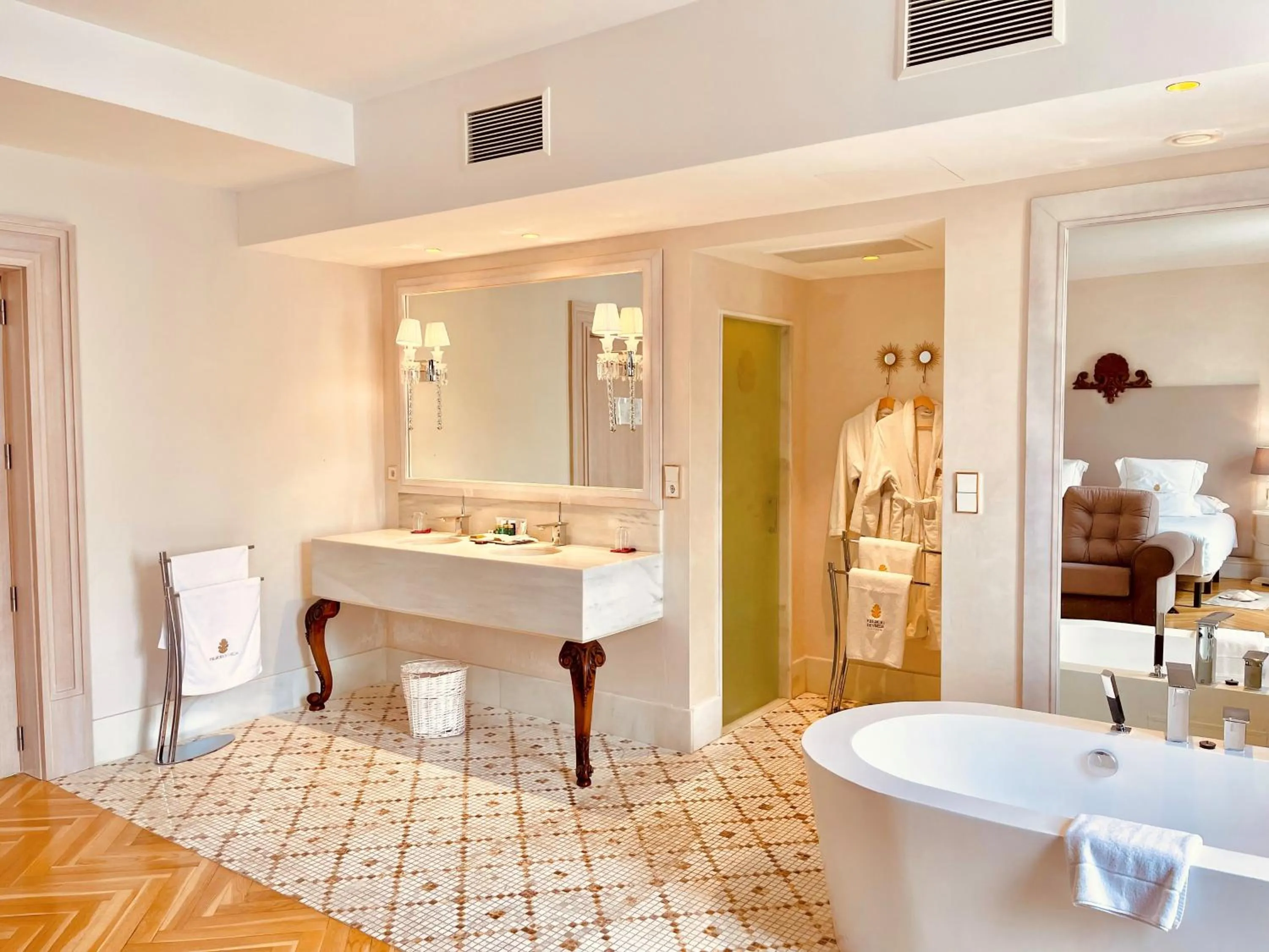 Bed in Hotel Palacio De Úbeda 5 G.L