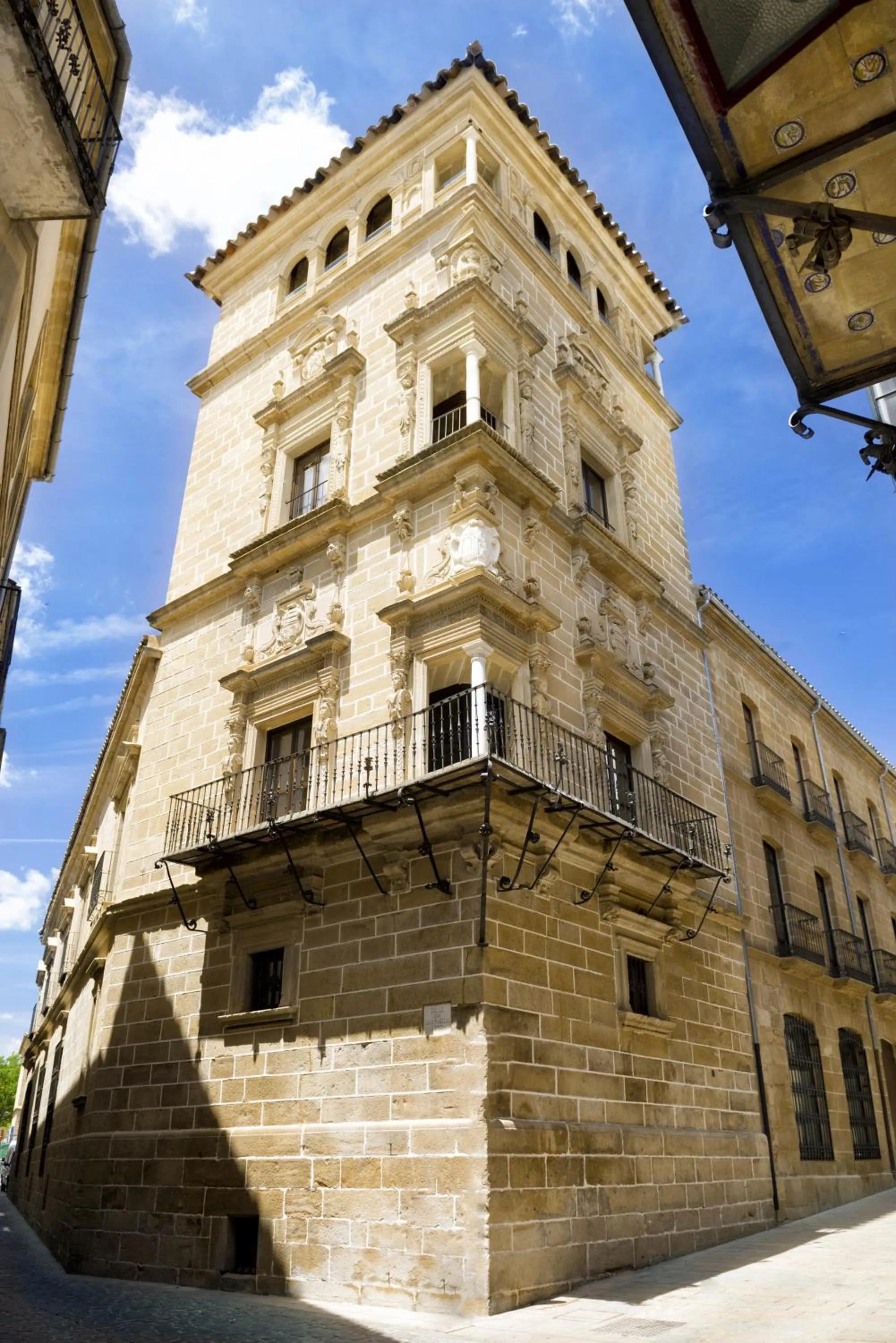 Property building in Hotel Palacio De Úbeda 5 G.L