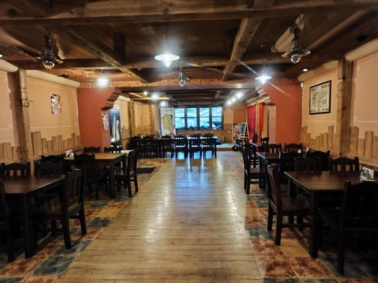 Restaurant/places to eat in Hotel Trilobit