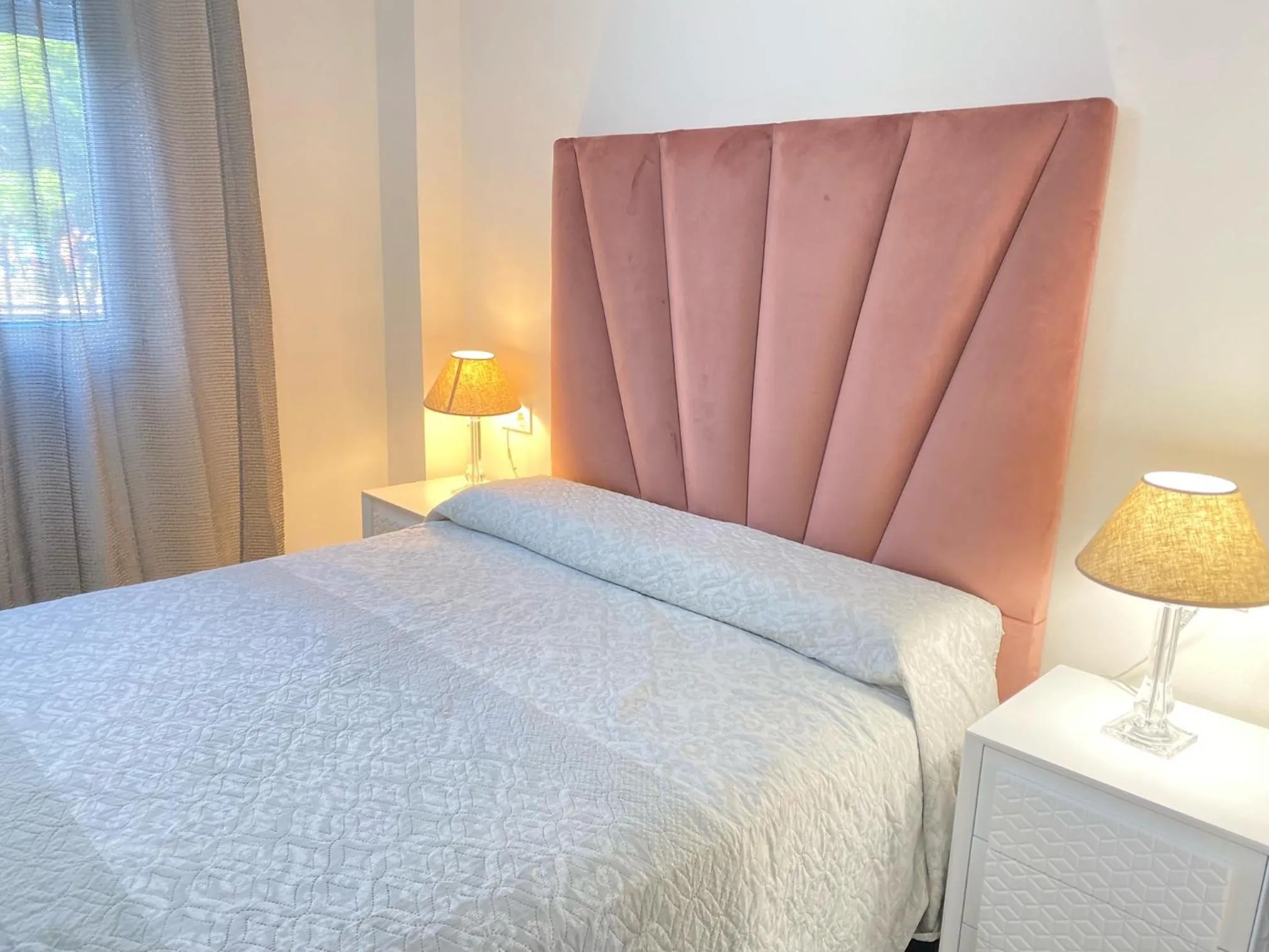 Bedroom, Bed in Mi Capricho, Luxury Apartment